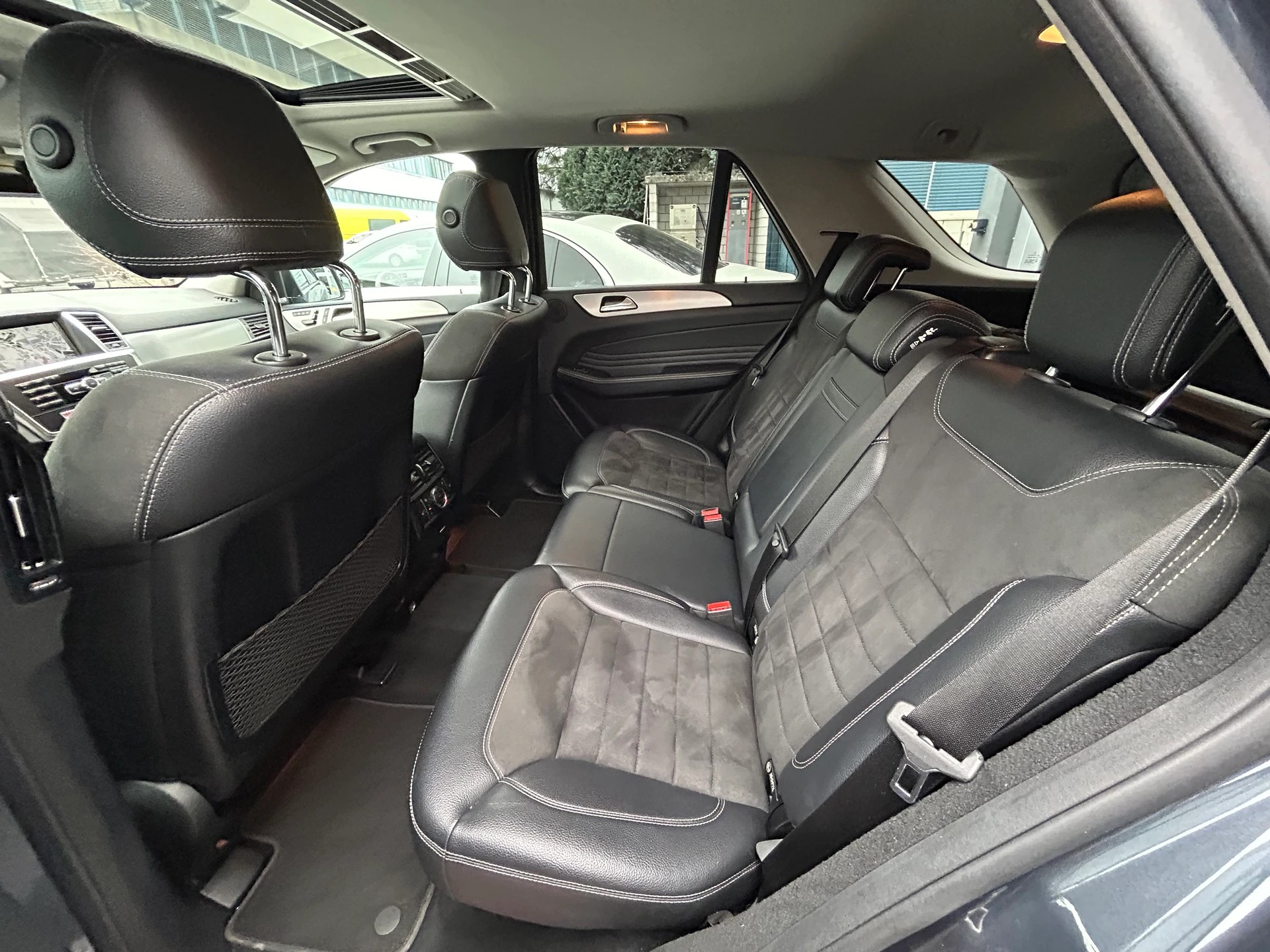 MERCEDES-BENZ ML 350 CDI BlueTec-image-9