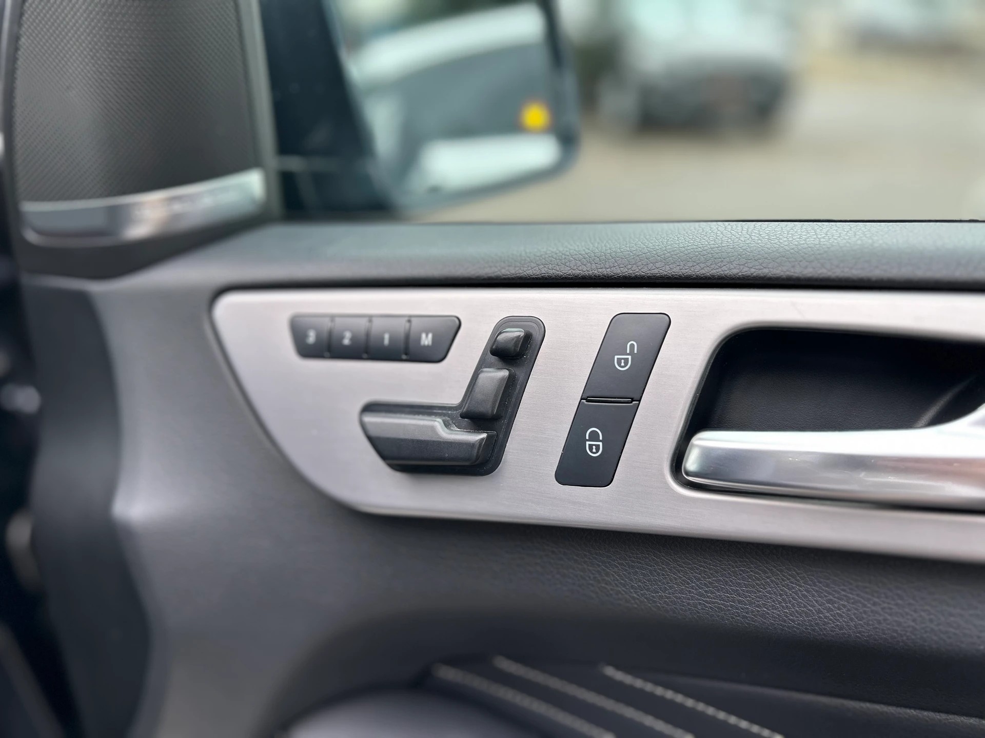 MERCEDES-BENZ ML 350 CDI BlueTec-image-23