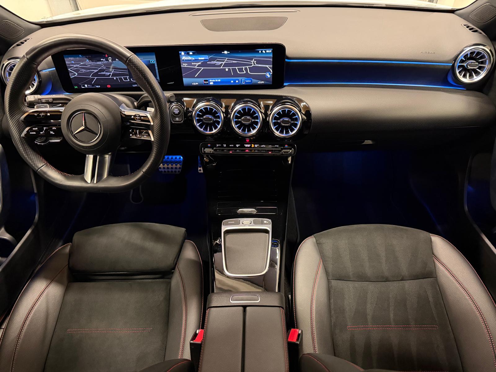 MERCEDES-BENZ A 180 AMG Line-image-11