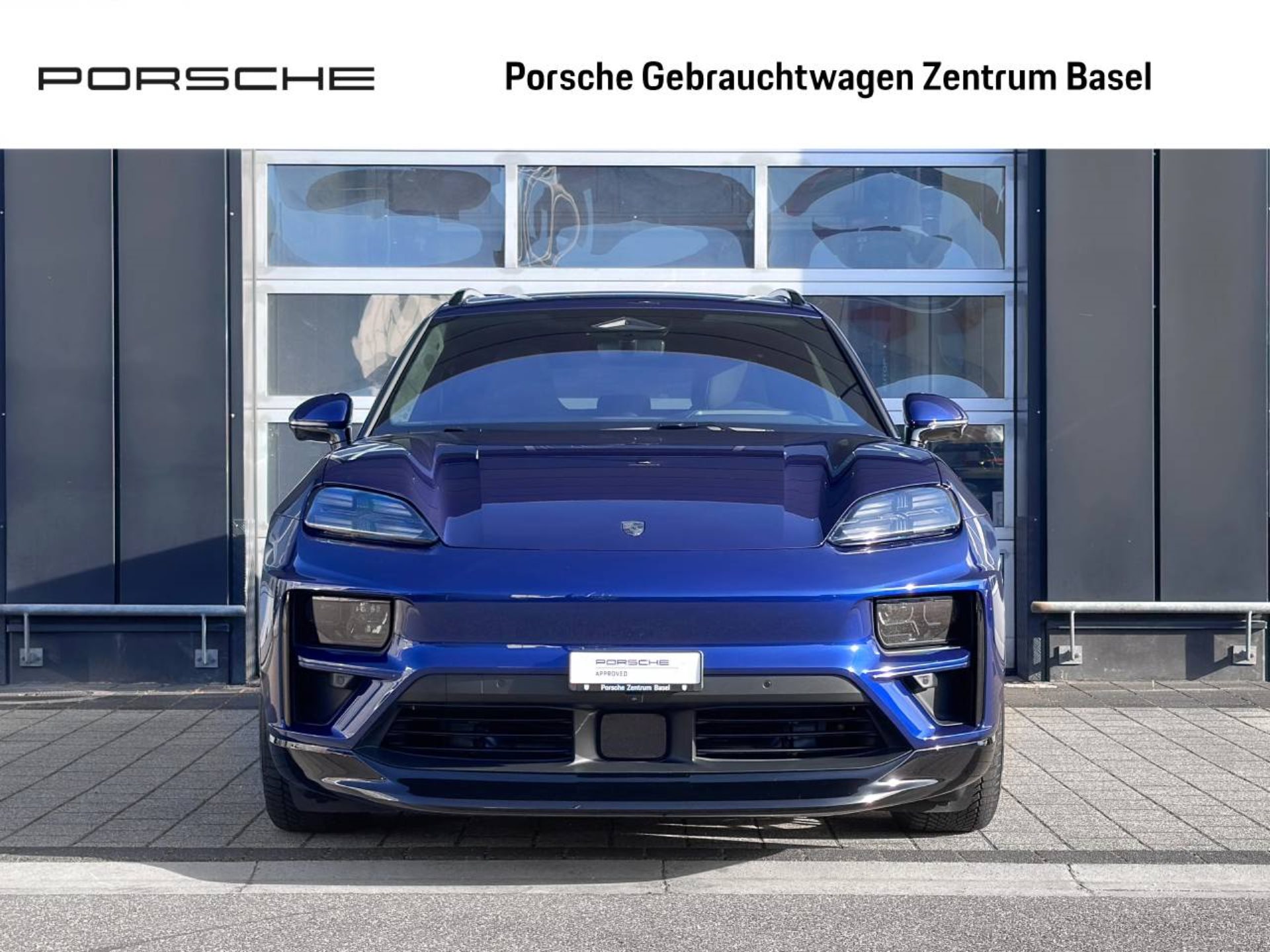 PORSCHE Macan Turbo-image-5