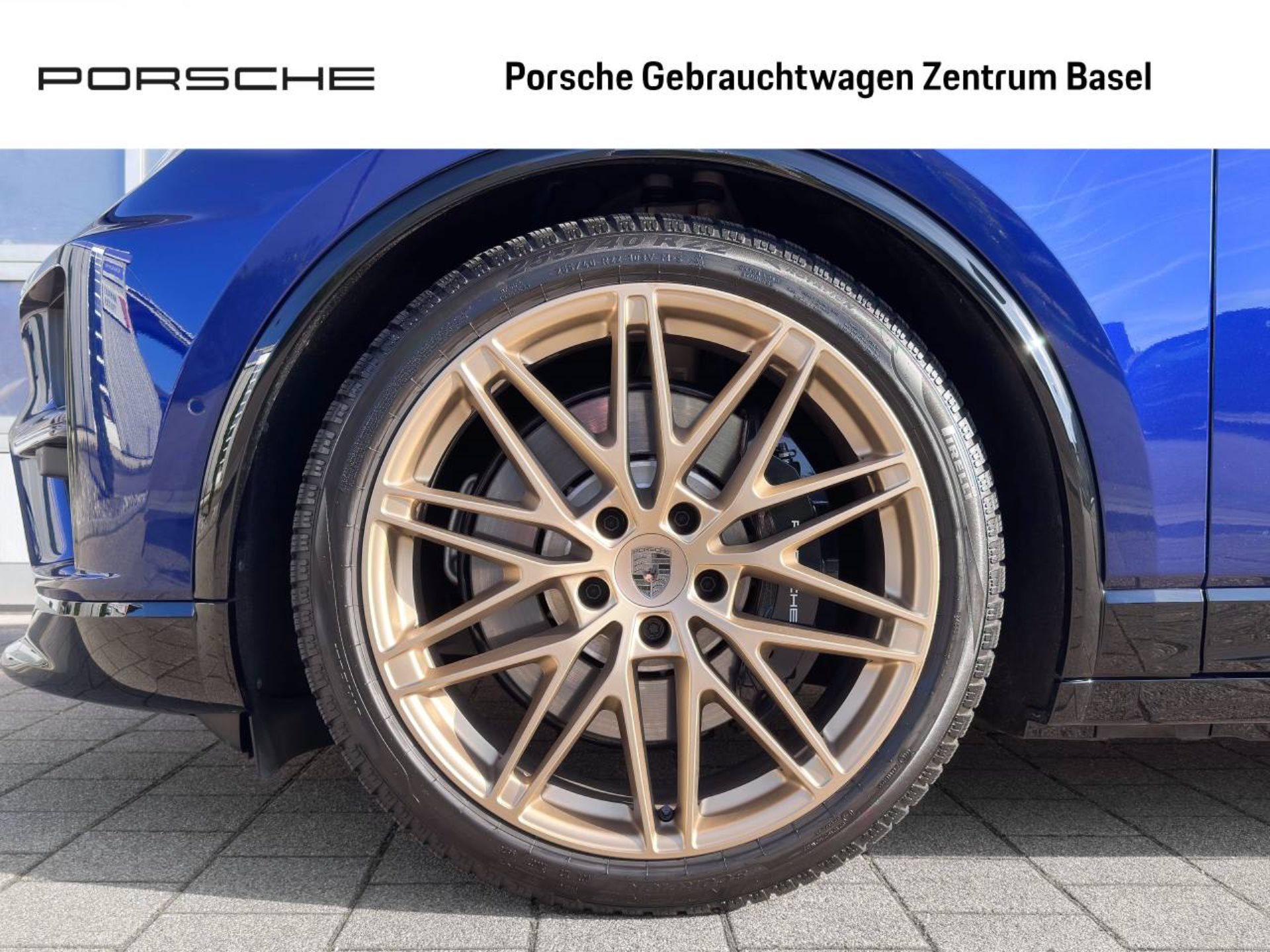 PORSCHE Macan Turbo-image-7