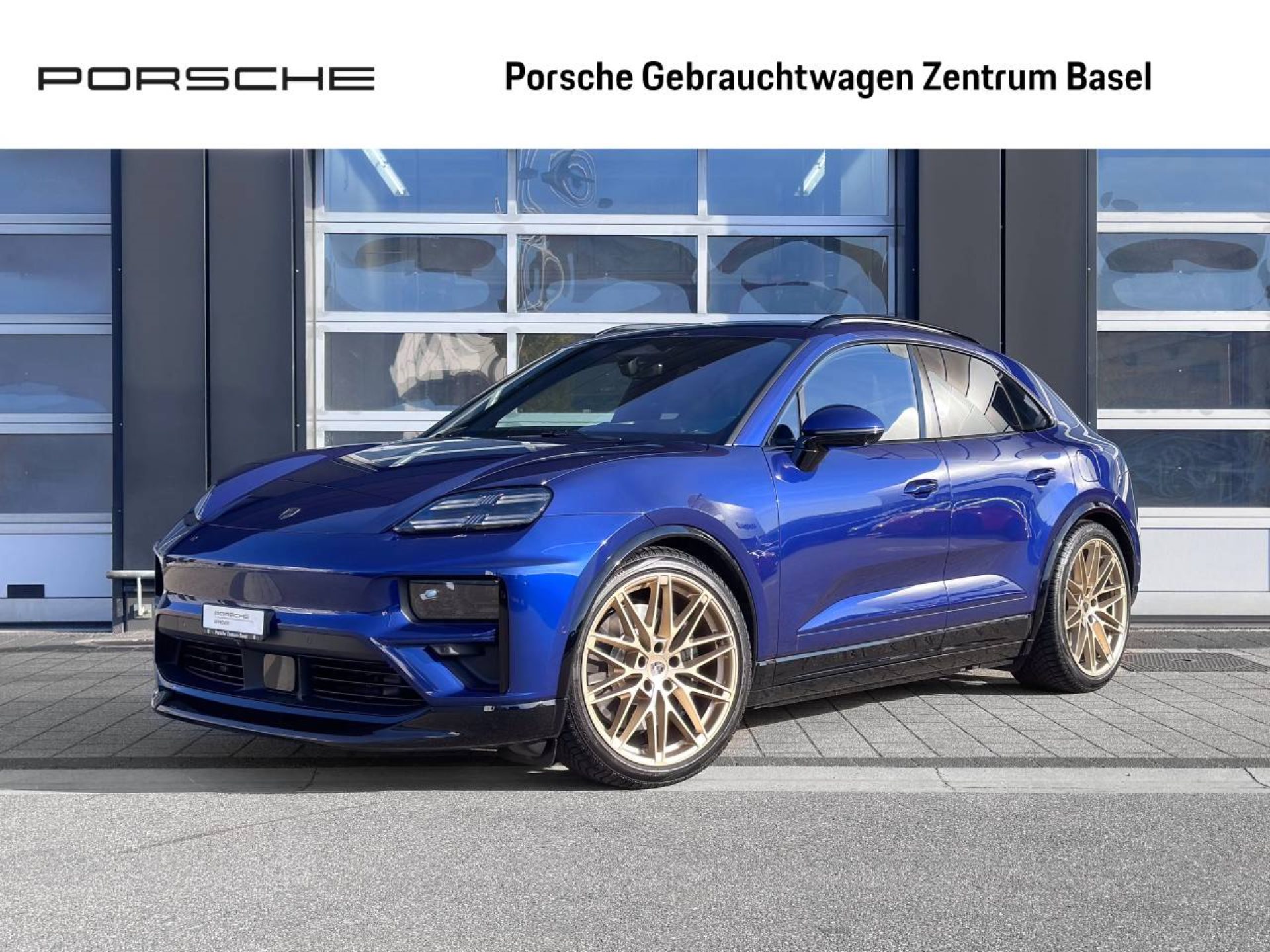 PORSCHE Macan Turbo-image-0