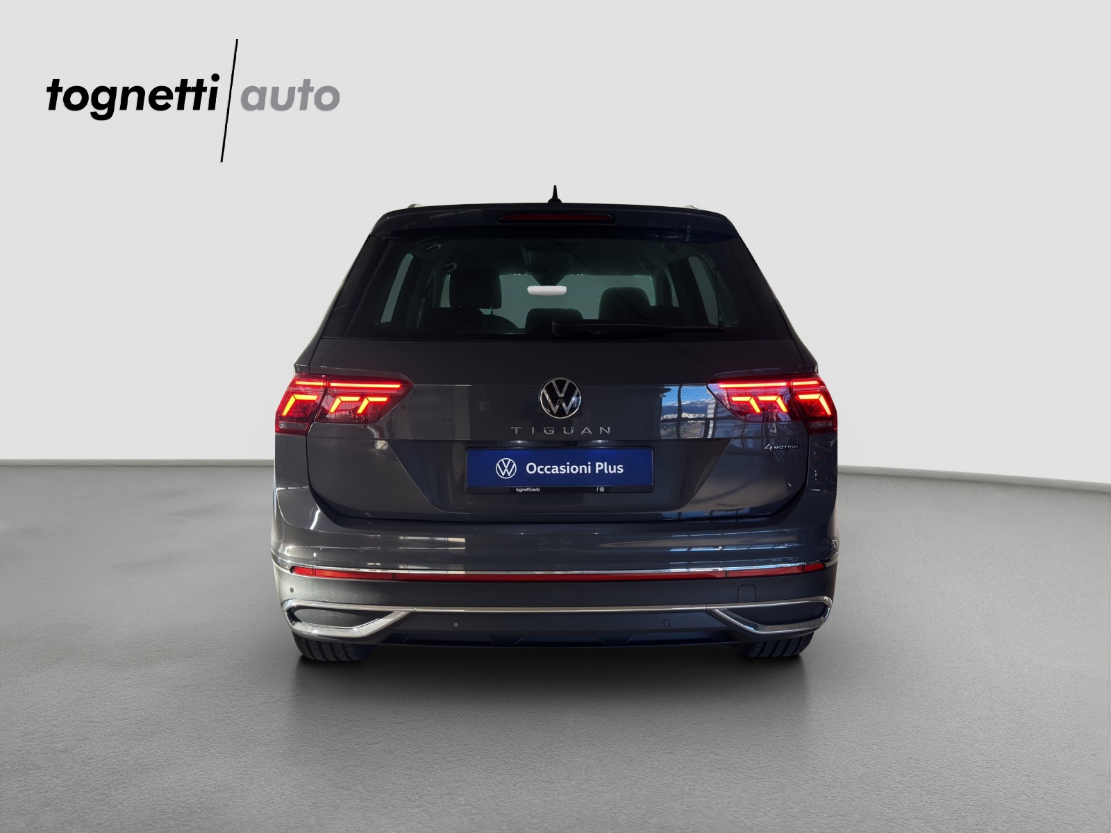 VW Tiguan 2.0TSI Elegance 4Motion DSG-image-5