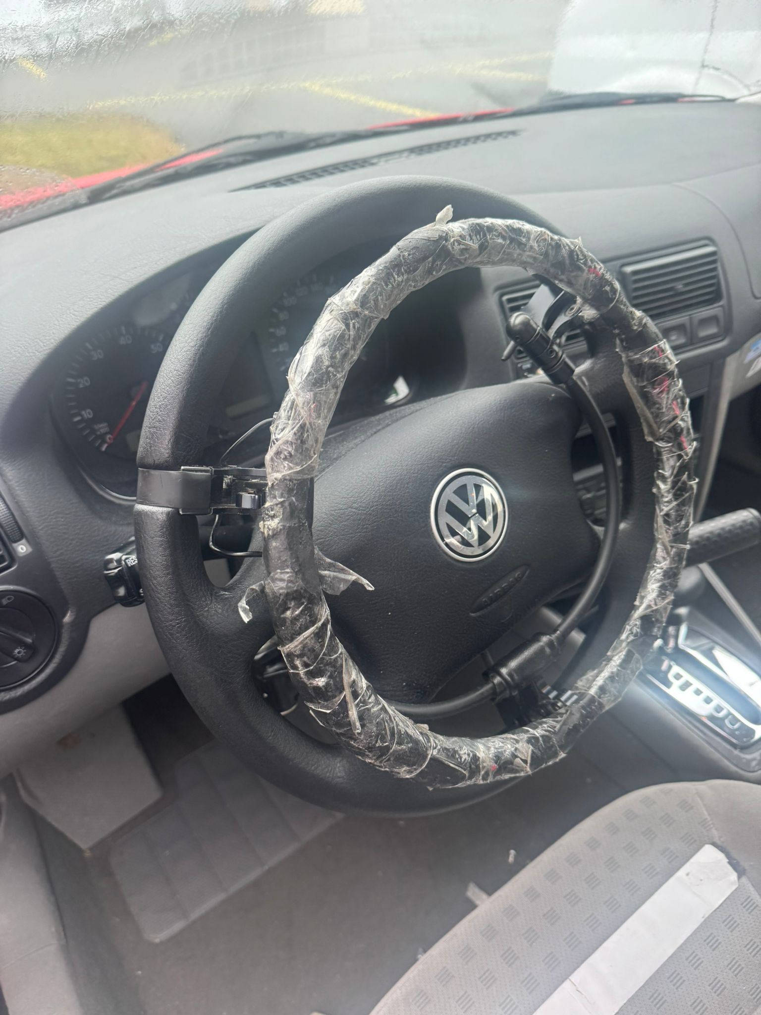 VW Golf Variant 1.6 Comfortline Automatic-image-11