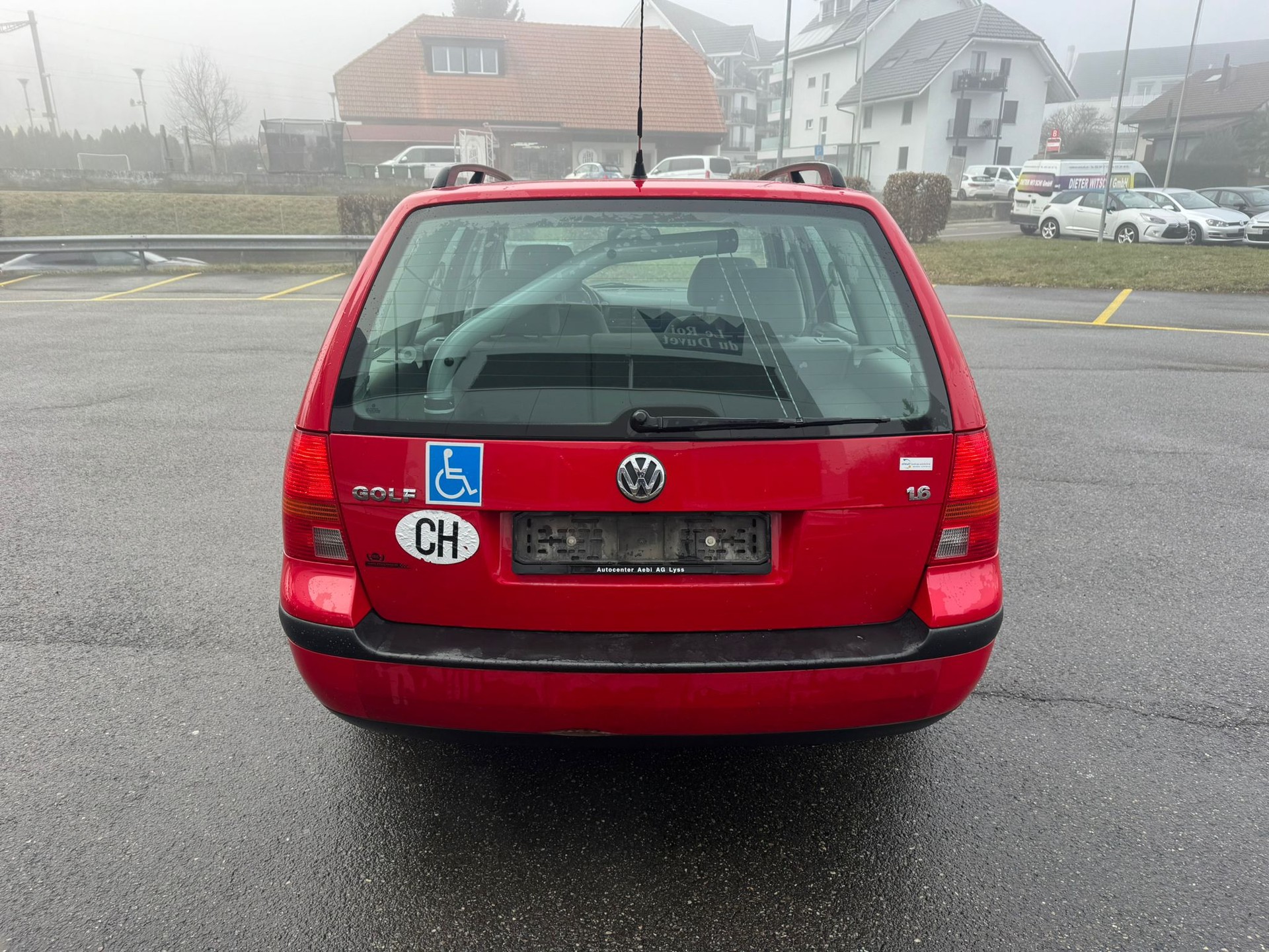 VW Golf Variant 1.6 Comfortline Automatic-image-2