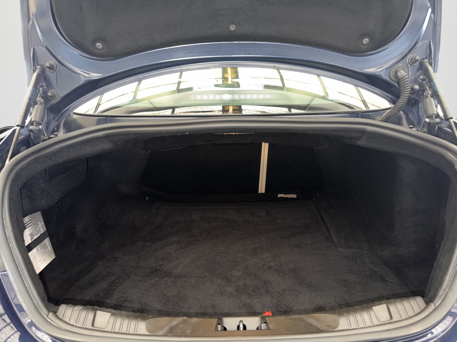 JAGUAR XF 3.0d S V6 Premium Luxury-image-15