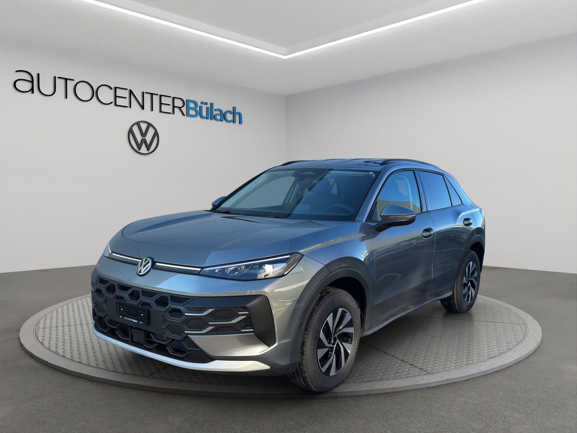 VW T-Roc 1.5 eTSI mHEV Life DSG-image-0