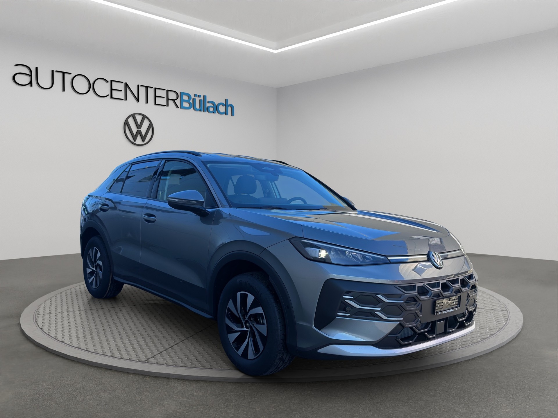 VW T-Roc 1.5 eTSI mHEV Life DSG-image-2