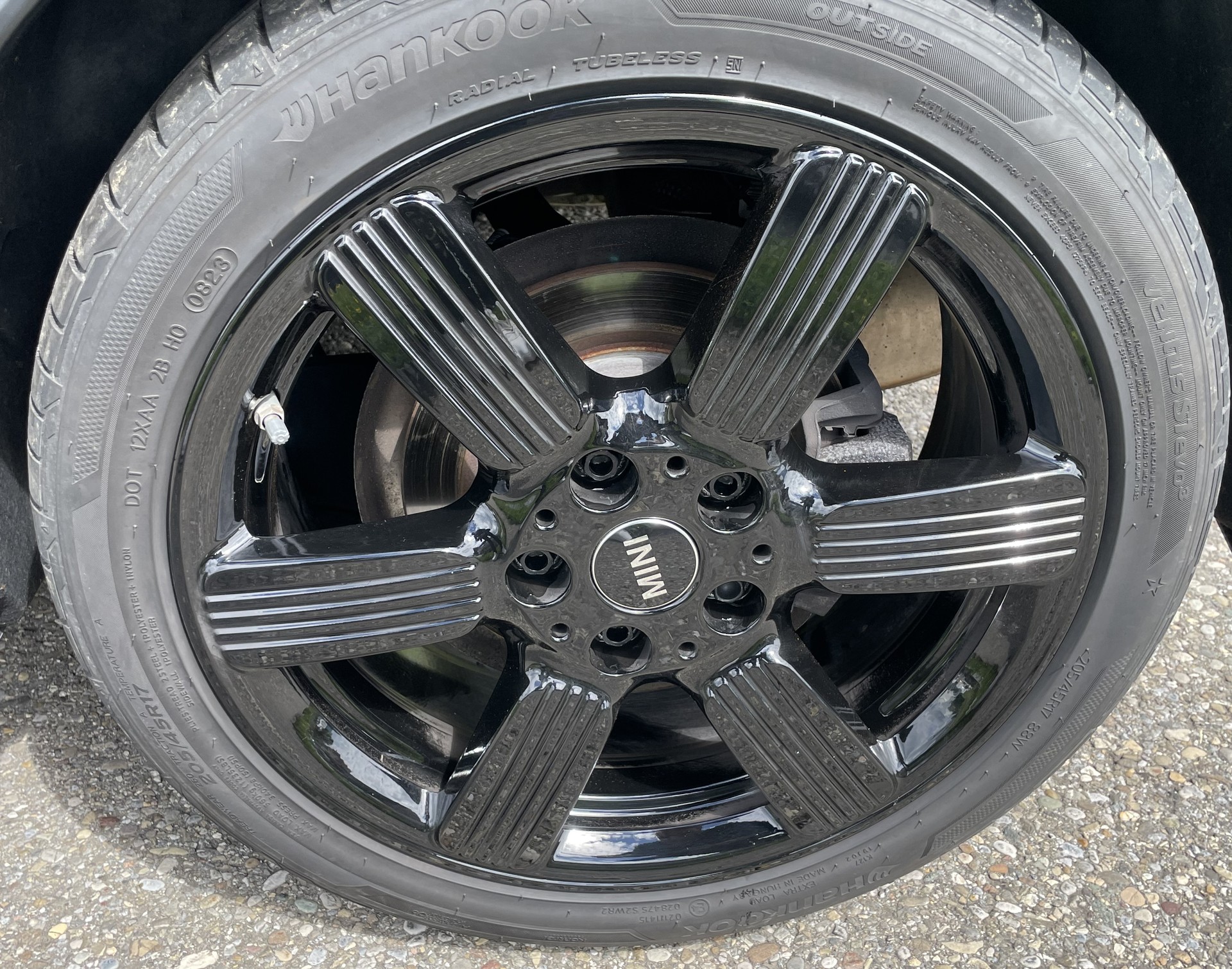 MINI Cooper S Black Edition-image-8