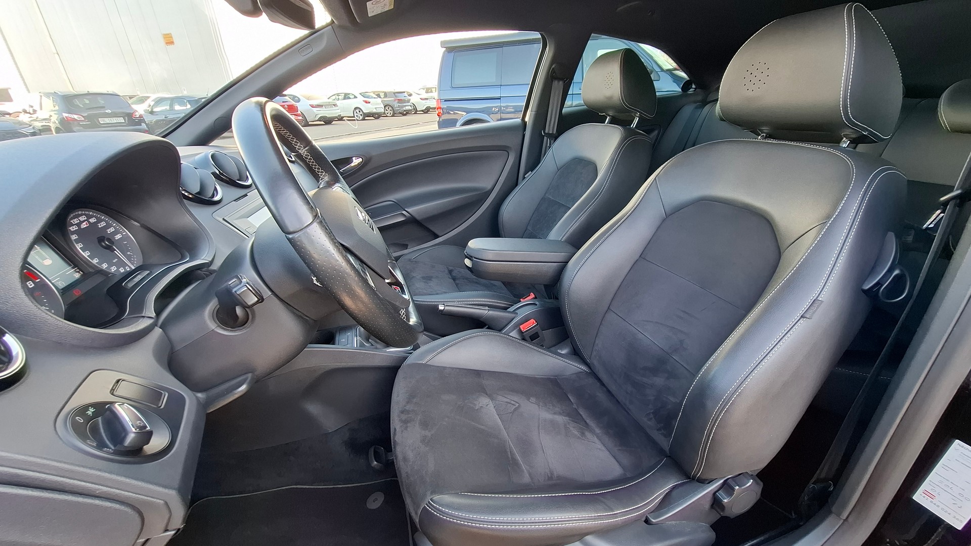 SEAT Ibiza SC 1.8 TSI Cupra-image-6