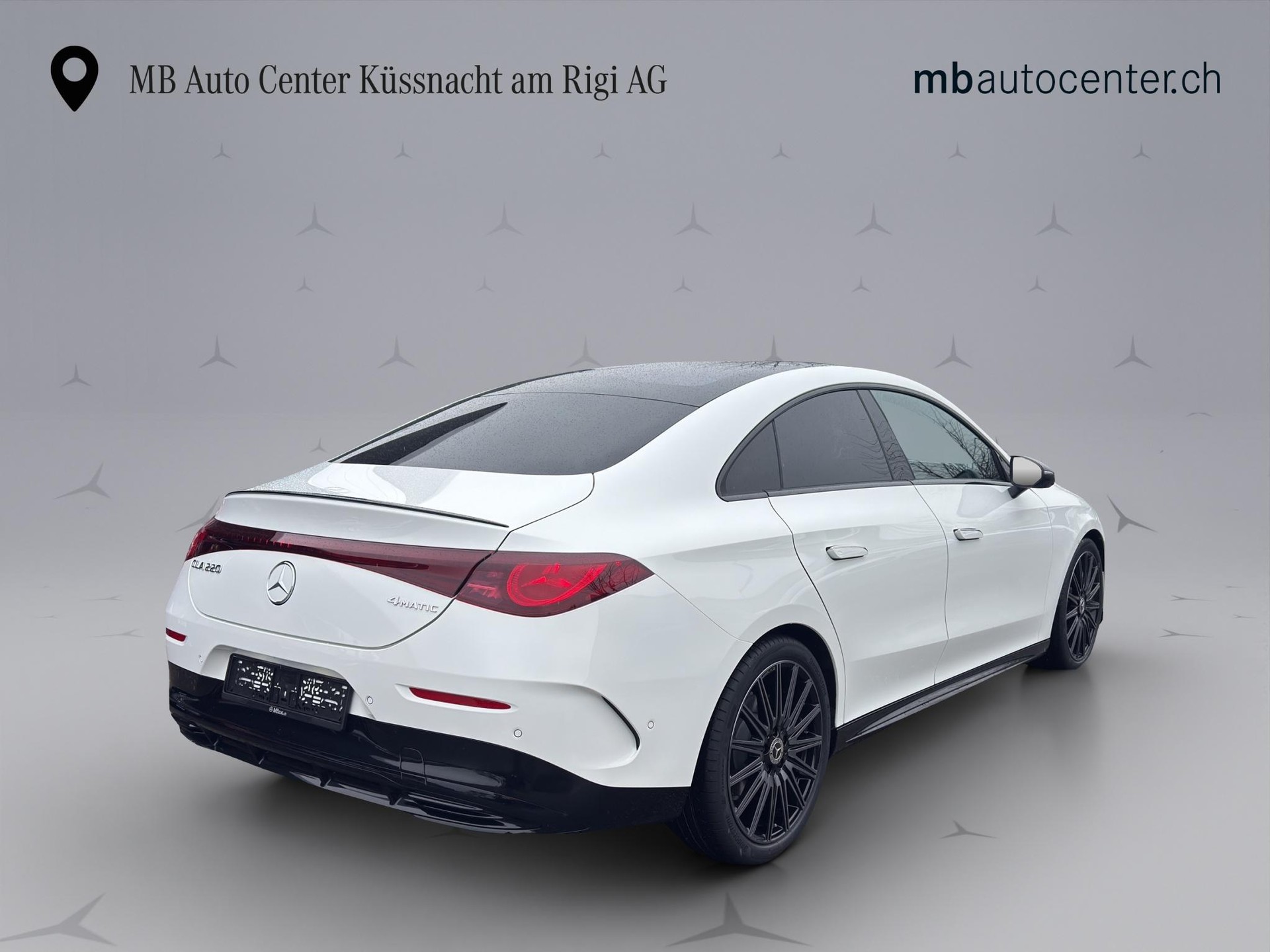 MERCEDES-BENZ CLA 220 AMG Line-image-5
