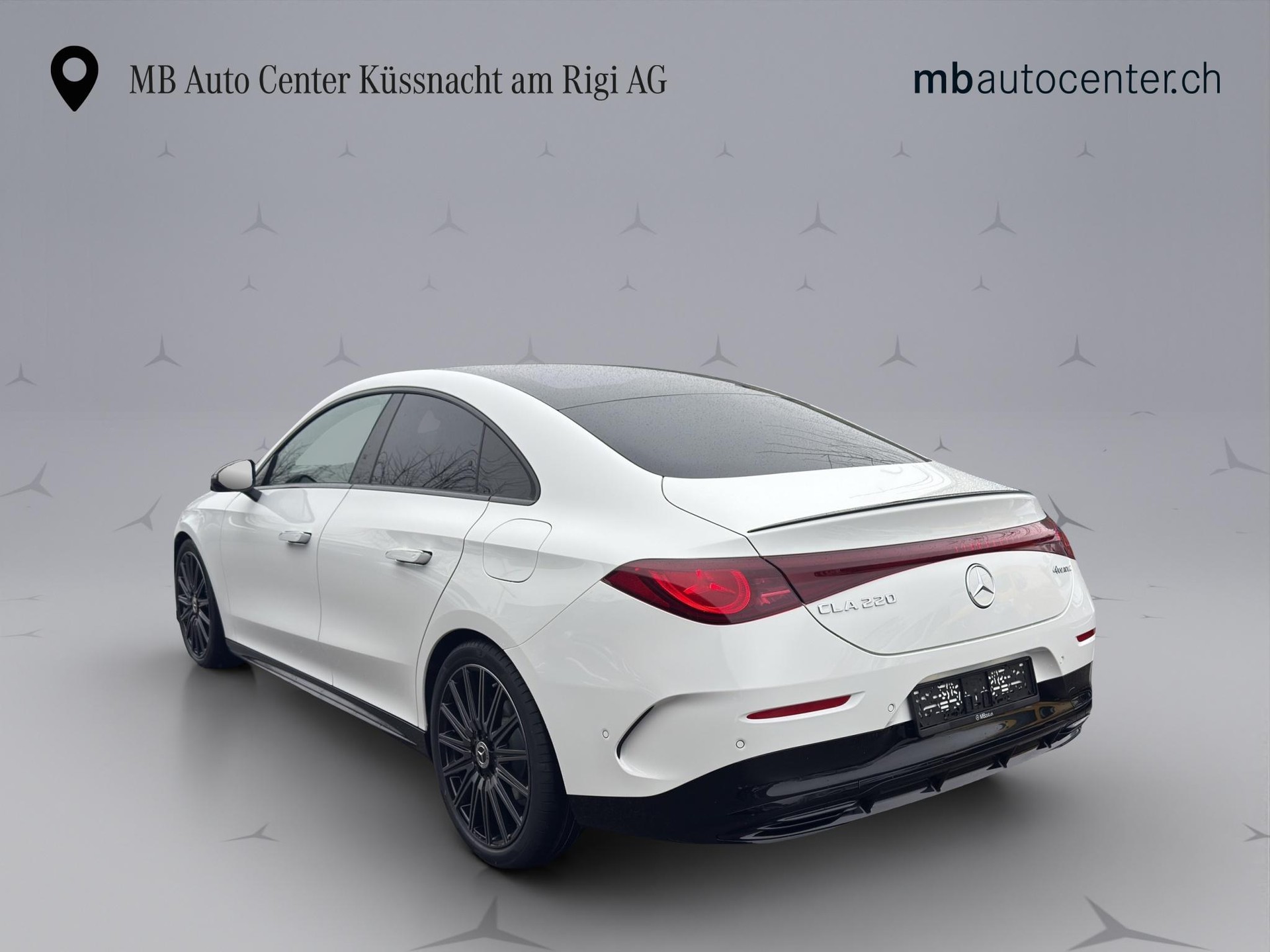 MERCEDES-BENZ CLA 220 AMG Line-showroom-element-3