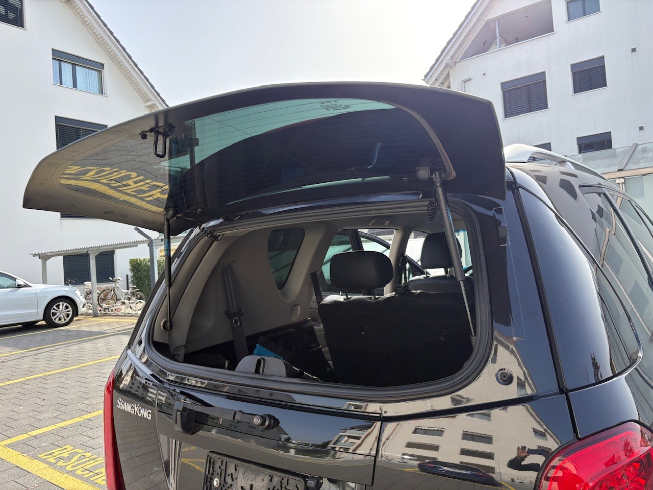 KGM-SsangYong Rexton RX200 e-XDi Sapphire 4WD Automatic-image-4