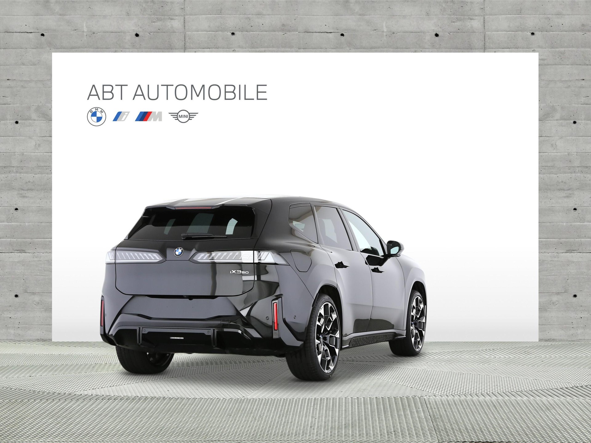 BMW iX3 50 xDrive-showroom-element-2