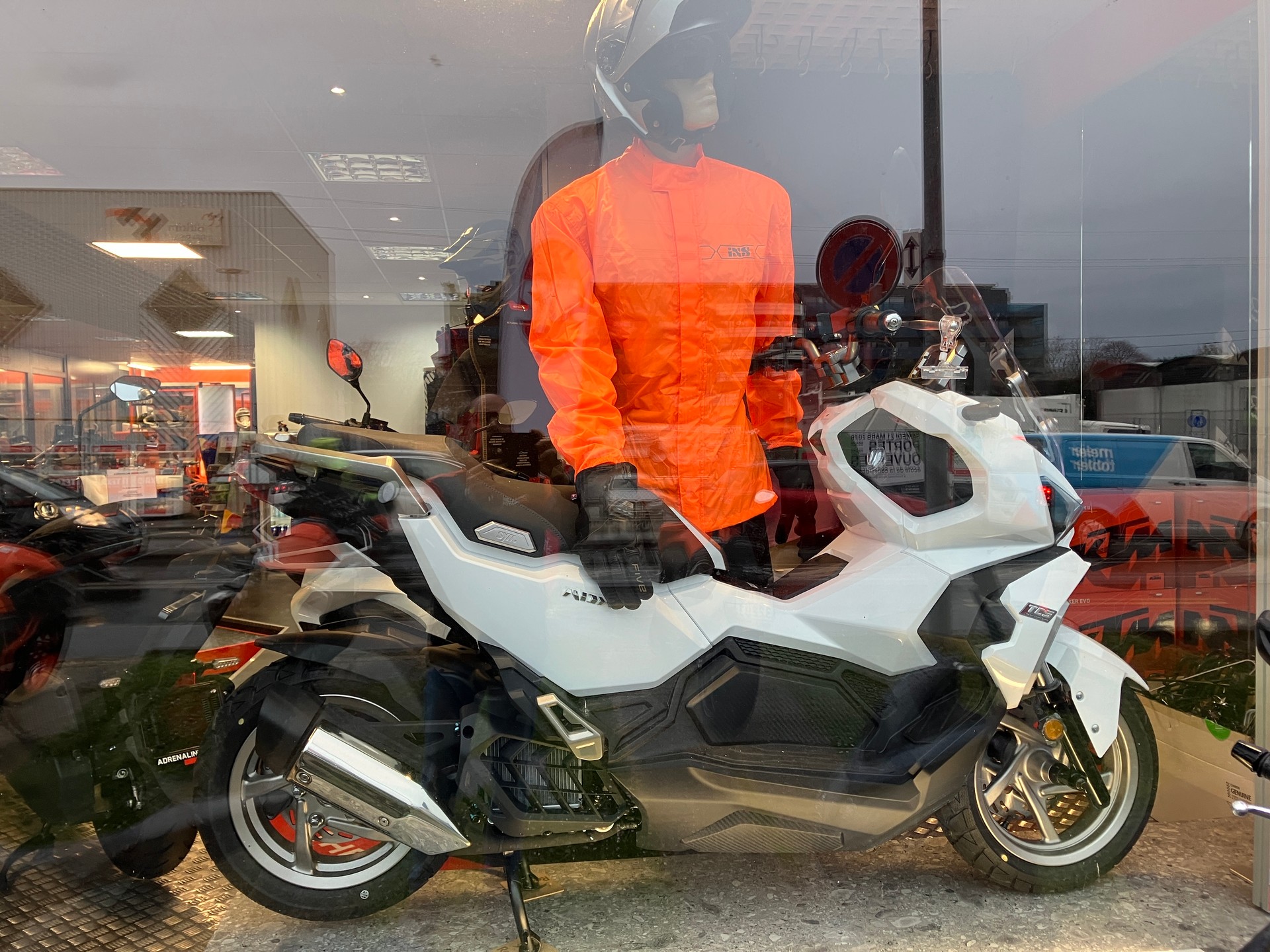 SYM ADX 125-showroom-element-2