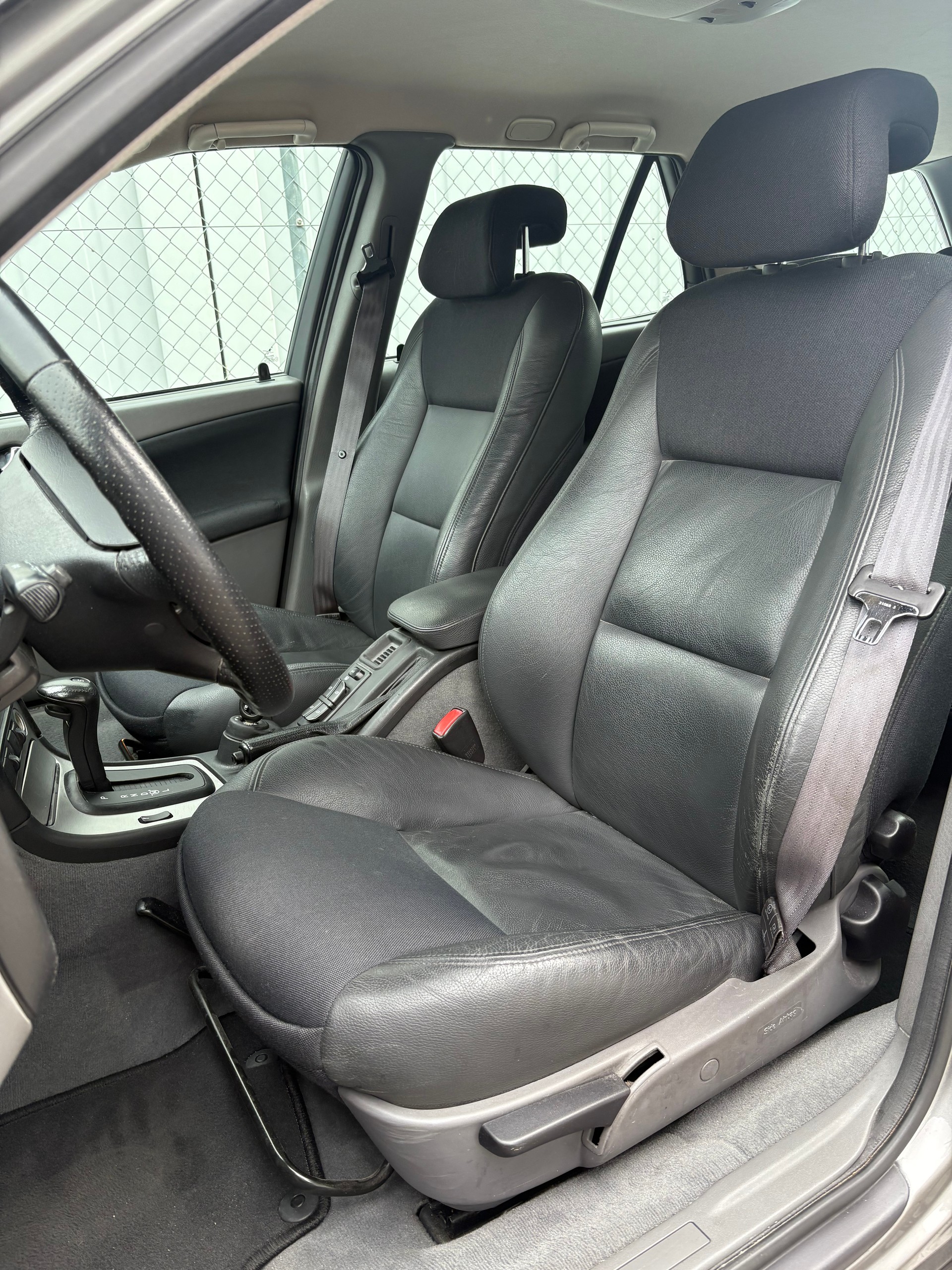 SAAB 9-5 2.3T Vector-image-11