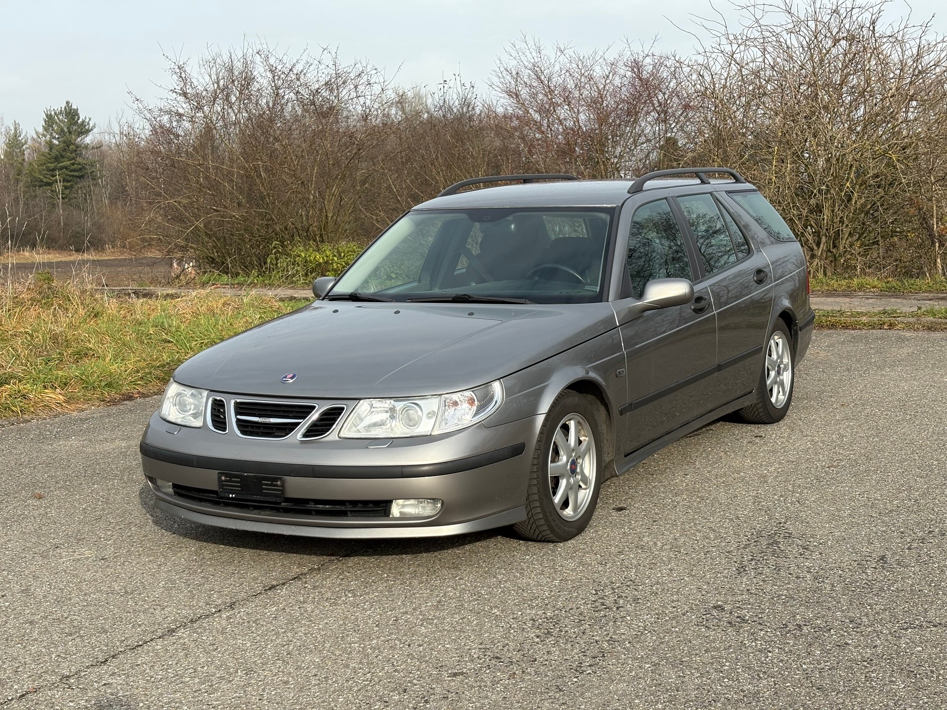 SAAB 9-5 2.3T Vector-image-1