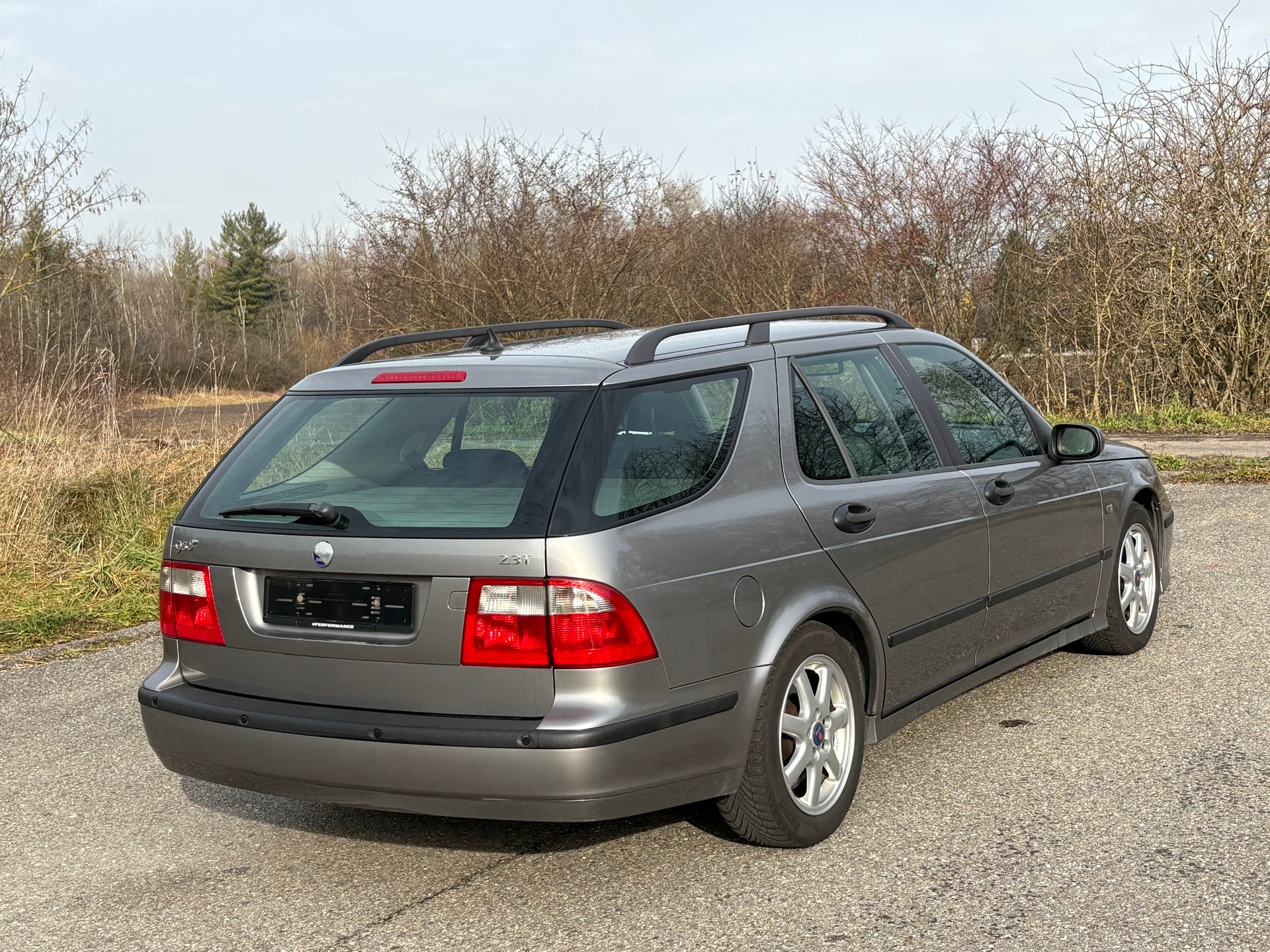SAAB 9-5 2.3T Vector-image-5