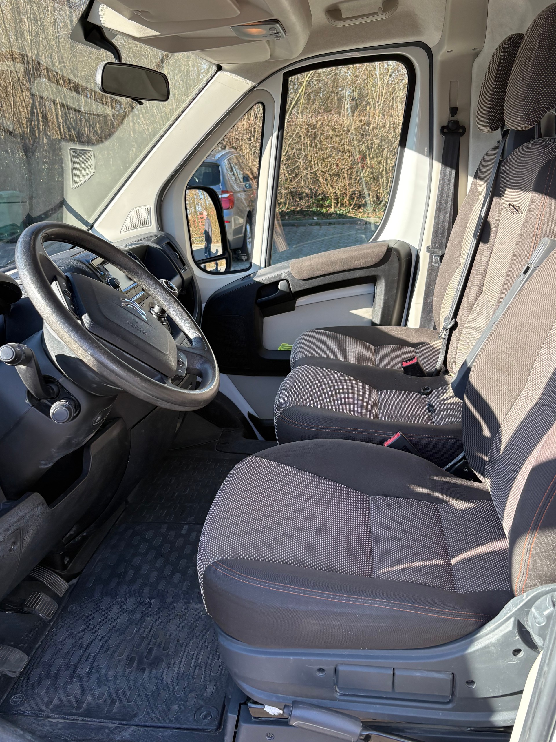 CITROEN Jumper 33 2.0 BlueHDi 130 Confort L3H3-image-4