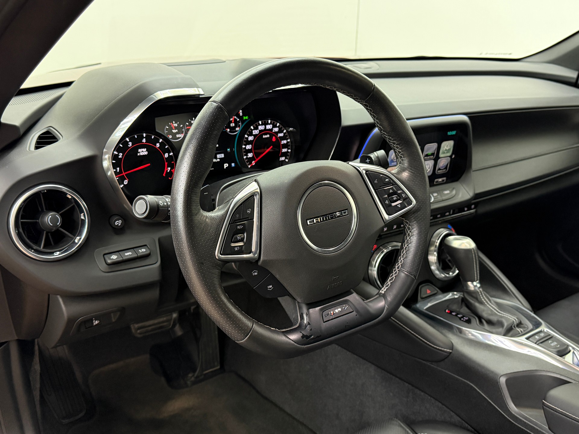 CHEVROLET Camaro 6.2 Coupé Automatic-image-25