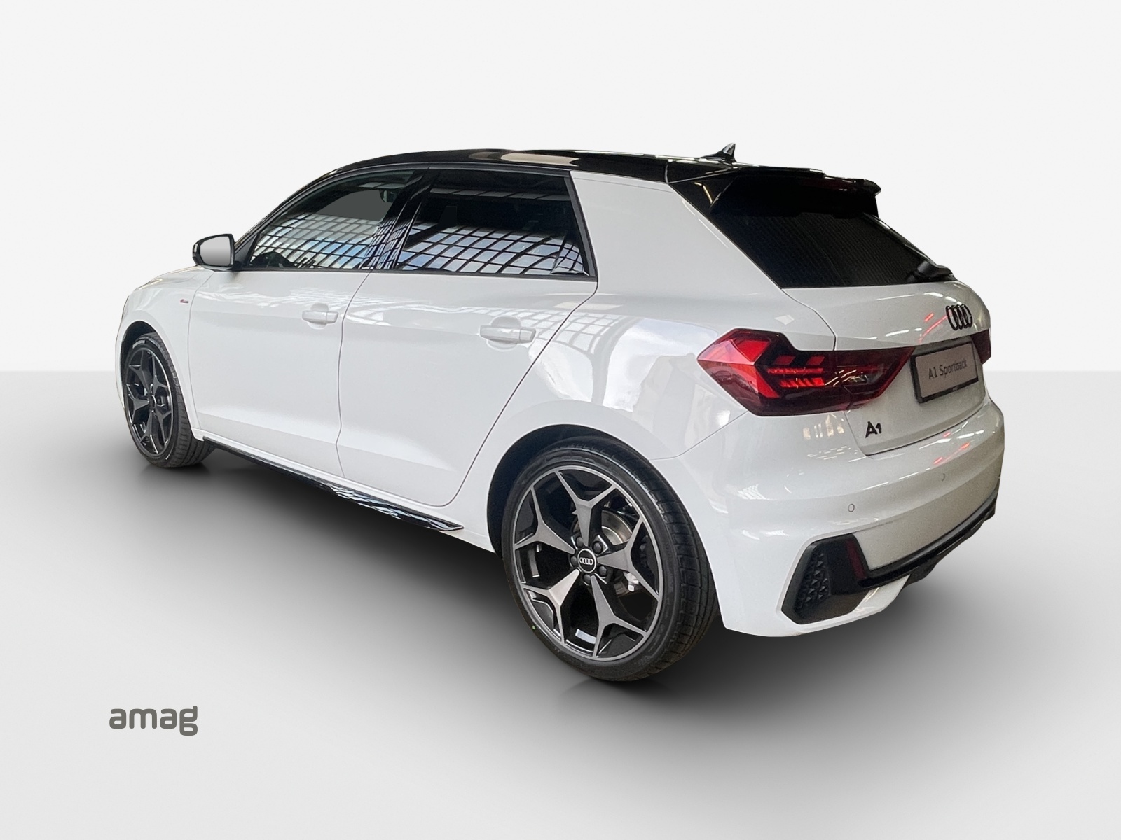 AUDI A1 Sportback 30 TFSI S Line Attraction S-tronic-image-2