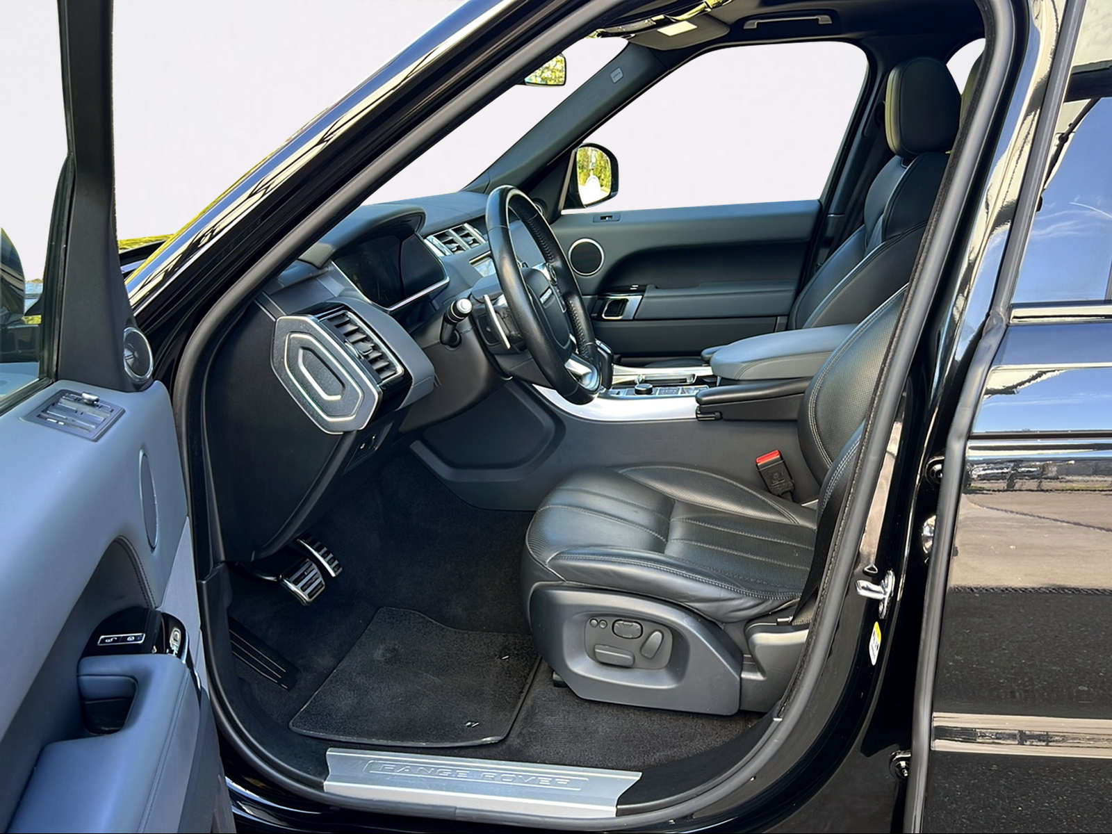 LAND ROVER Range Rover Sport 3.0 SDV6 SE Automatic-image-8