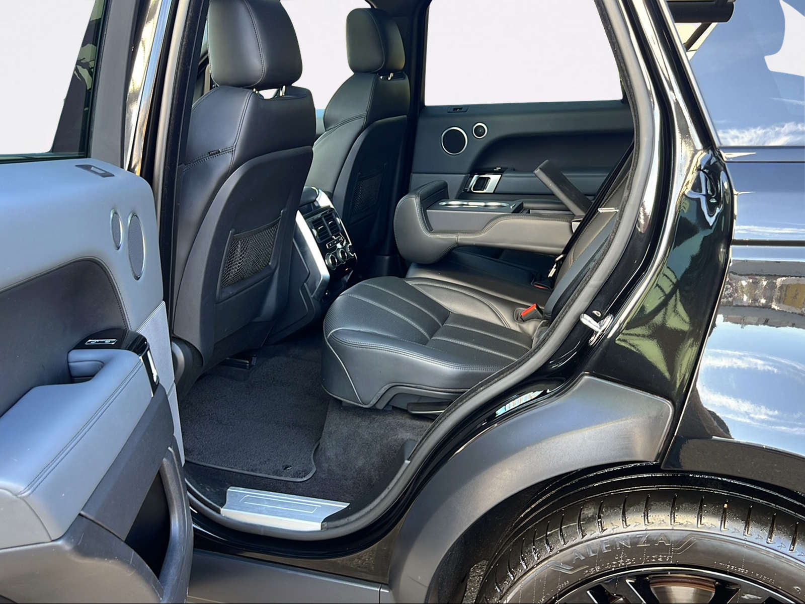 LAND ROVER Range Rover Sport 3.0 SDV6 SE Automatic-image-9