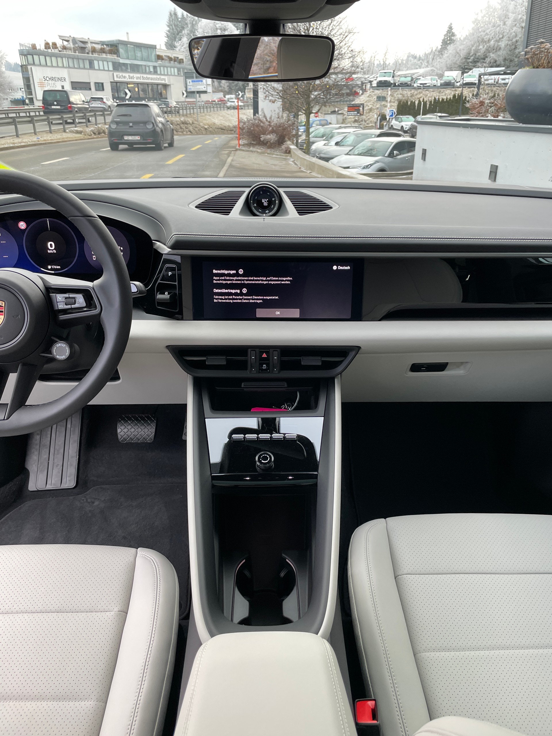 PORSCHE Macan 4 100kWh-image-20