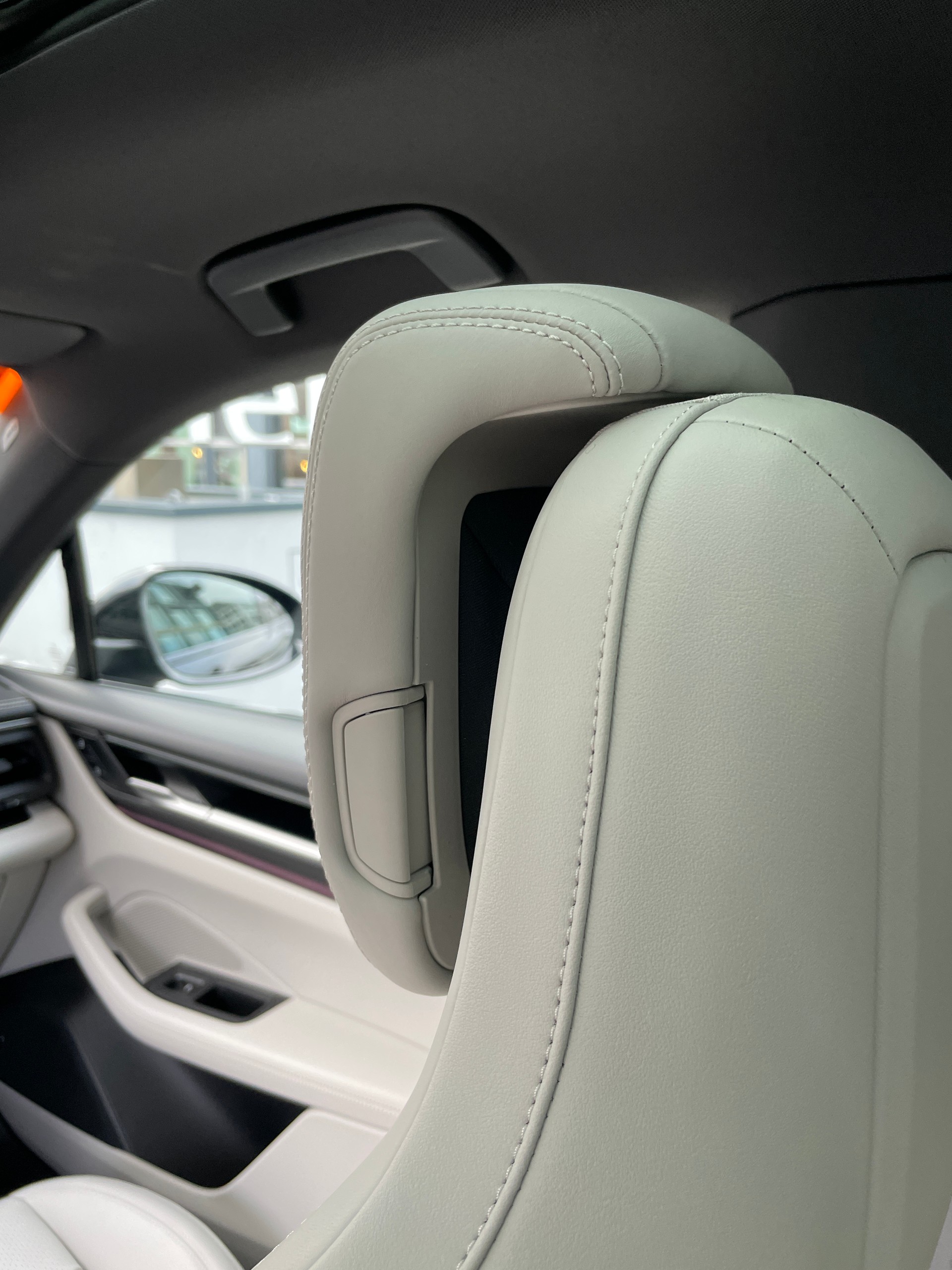 PORSCHE Macan 4 100kWh-image-23