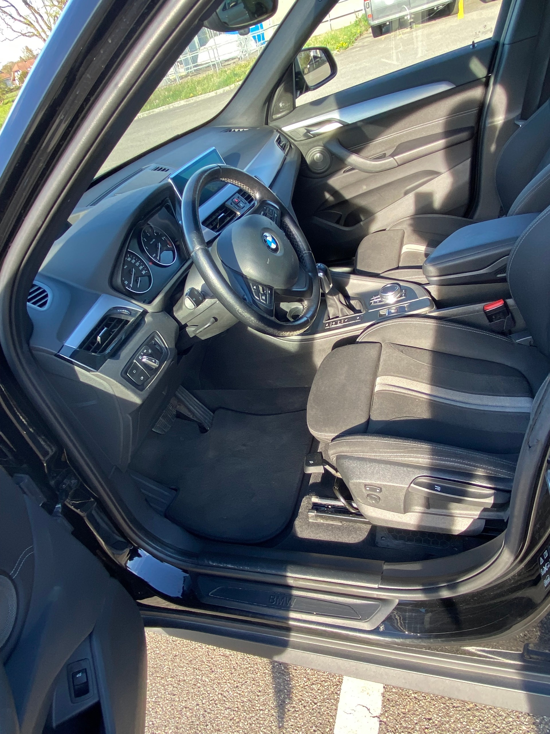 BMW X1 xDrive 25d Sport Line Steptronic-image-8