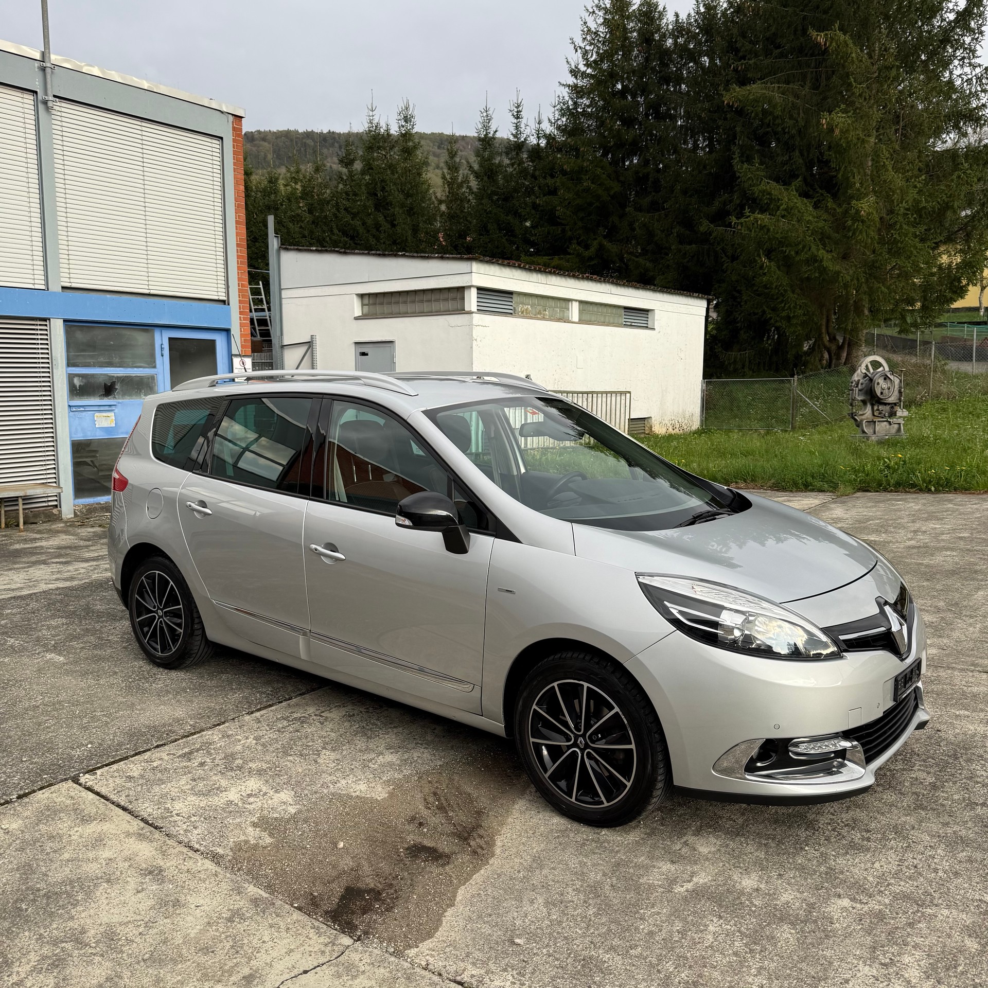 RENAULT Grand Scénic 1.5 dCi Bose EDC-image-2