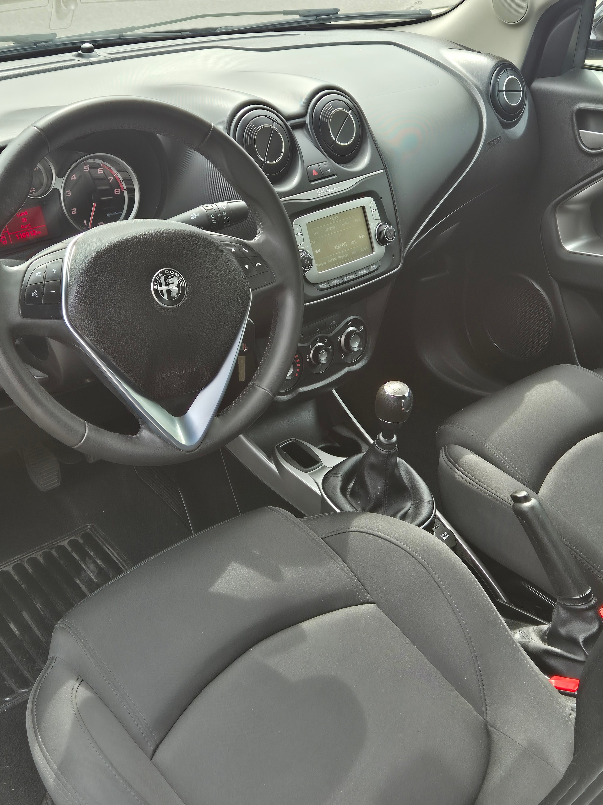 ALFA ROMEO MITO-image-12
