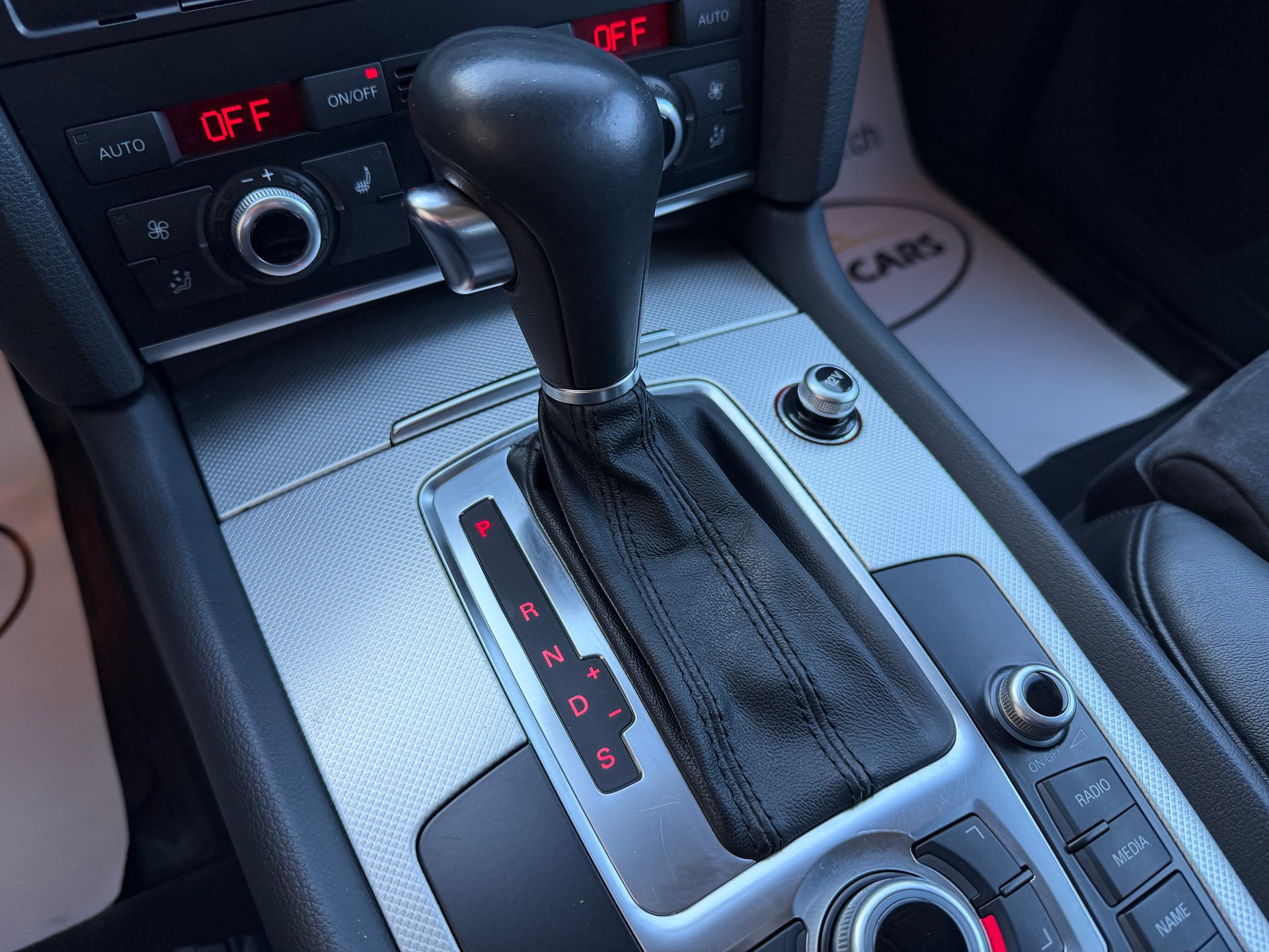 AUDI Q7 3.0 TDI quattro tiptronic-image-10