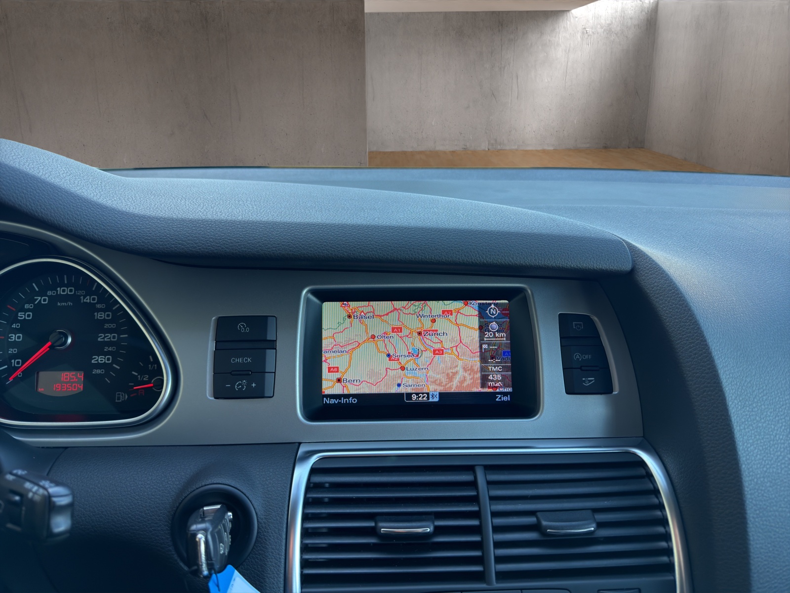 AUDI Q7 3.0 TDI quattro tiptronic-image-13
