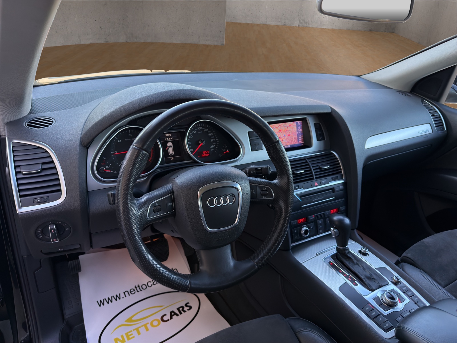 AUDI Q7 3.0 TDI quattro tiptronic-image-9