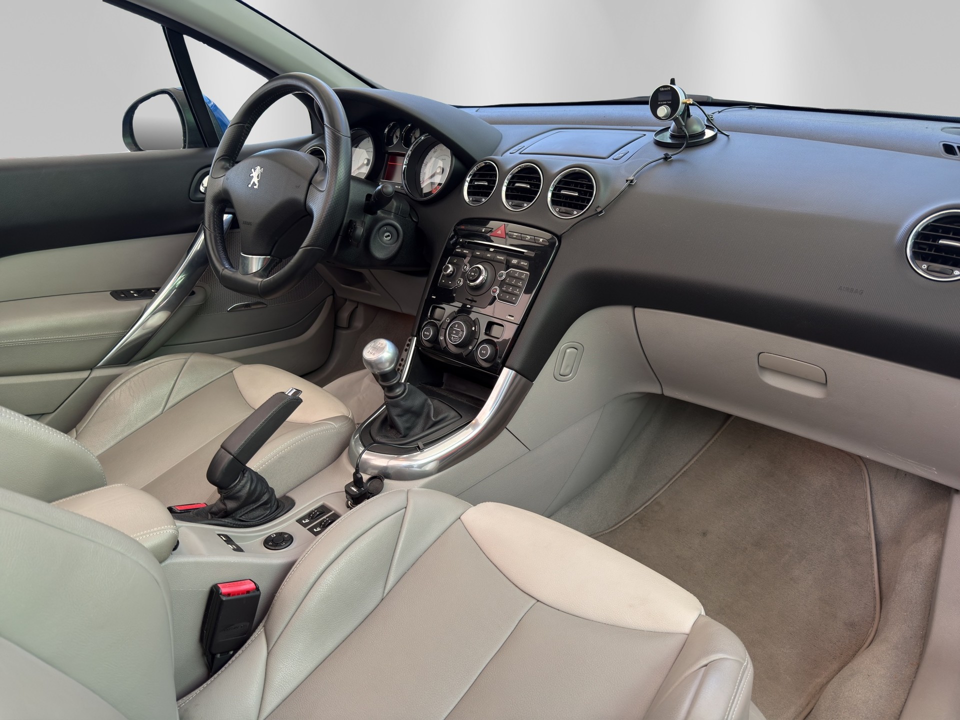 PEUGEOT 308 CC 1.6 16V Turbo Sport Pack-image-12