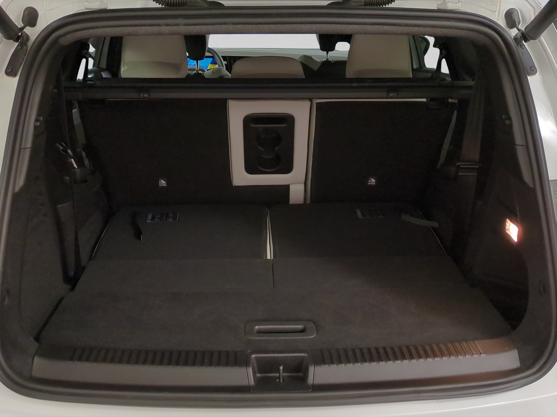 RENAULT Espace 1.2 E-Tech 200 Iconic 7-Sitze-image-15
