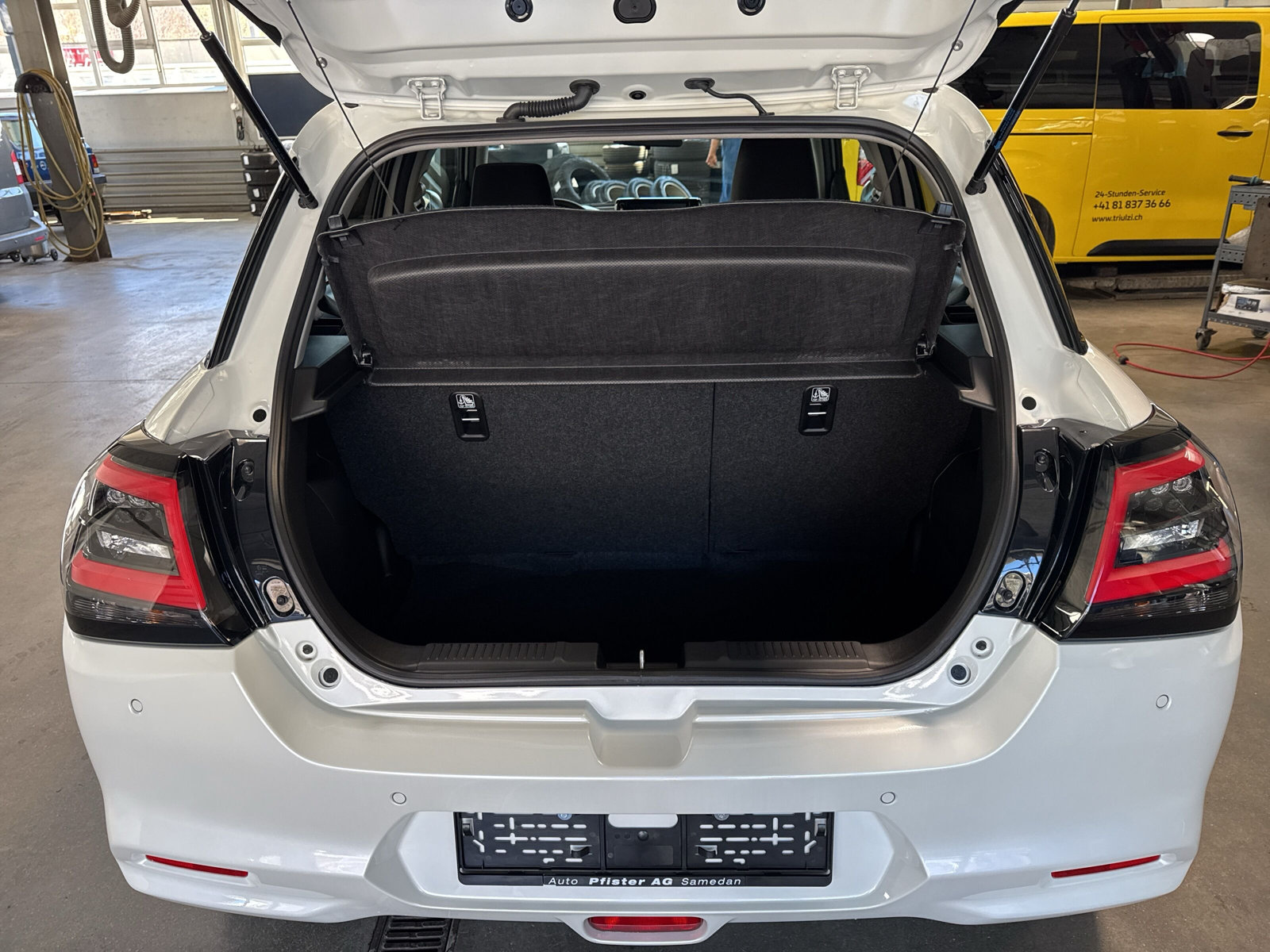 SUZUKI Swift 1.2 Compact+ Hybrid 4x4-image-7