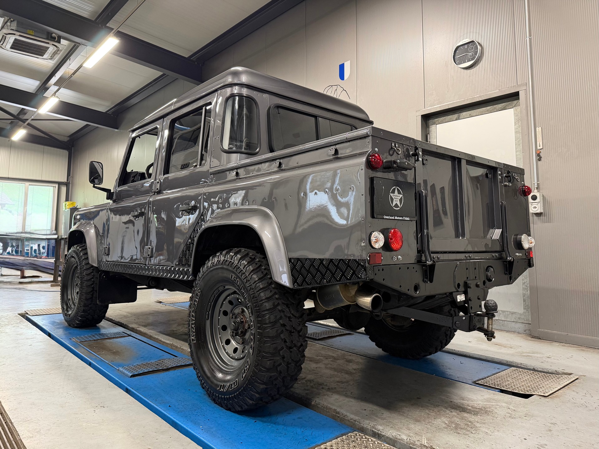 LAND ROVER Defender 110 2.5Td5-showroom-element-2