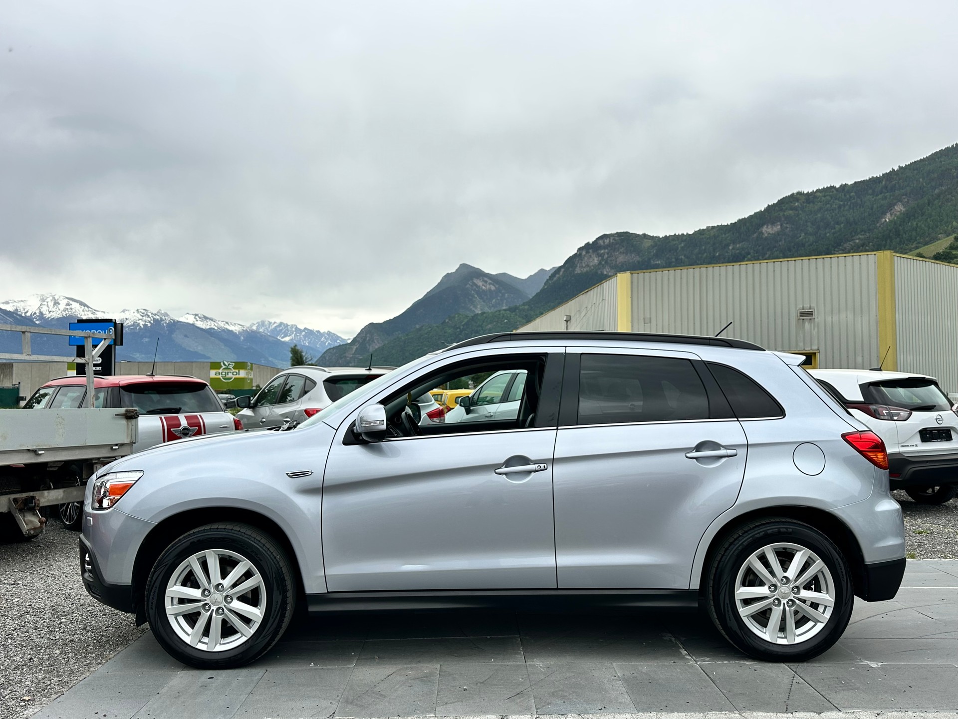 MITSUBISHI ASX 1.8 DID Navigator 4WD-image-6