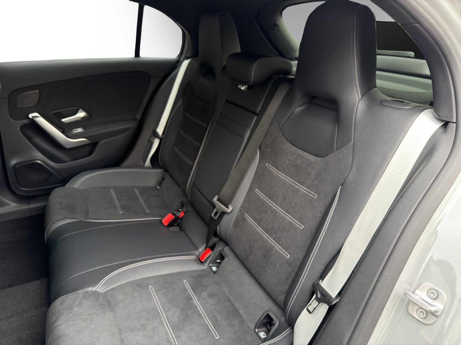 Image MERCEDES-BENZ A-200 A 200 Night Star 7G-DCT