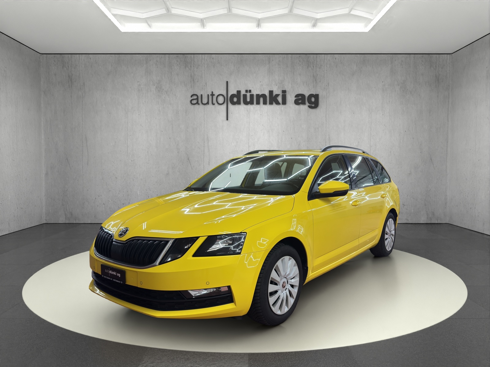 SKODA Octavia Combi 2.0 TDI Ambition 4x4 DSG-image-0