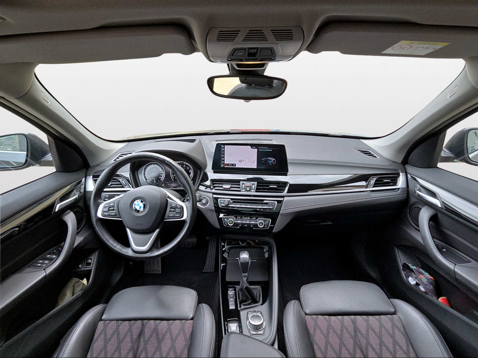BMW X1 xDrive 25e xLine Steptronic-image-3
