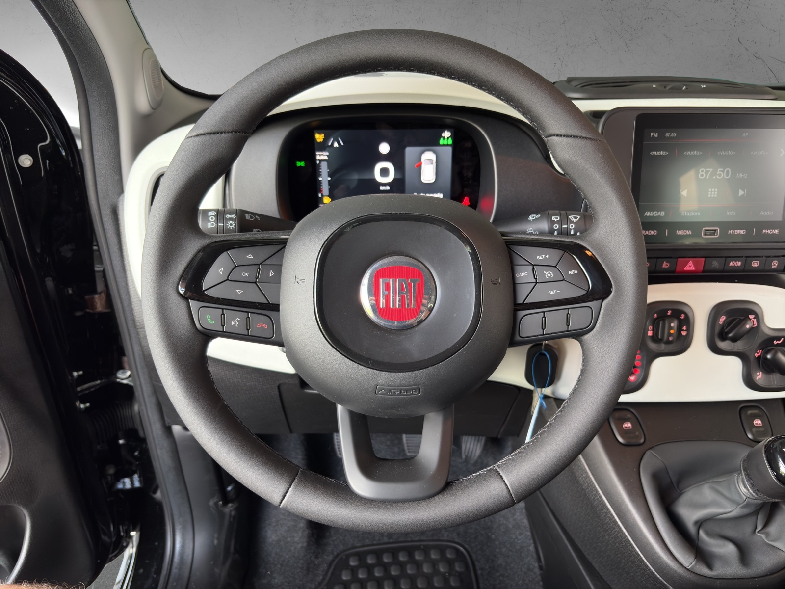 FIAT Pandina 1.0 MHEV Cross-image-7