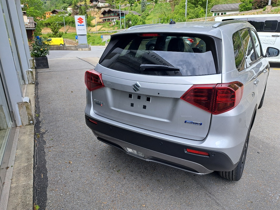 SUZUKI Vitara 1.4 Boosterjet Sakura Top 4x4 Hybrid Automatic-image-3