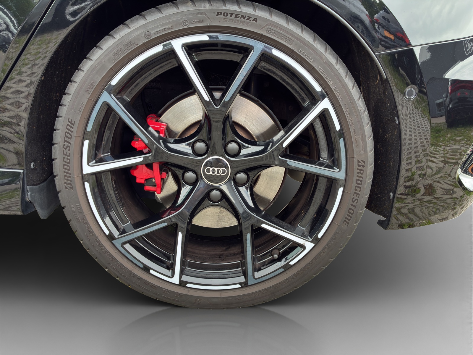 AUDI RS3 Sportback 2.5 TSI quattro S-tronic-image-13