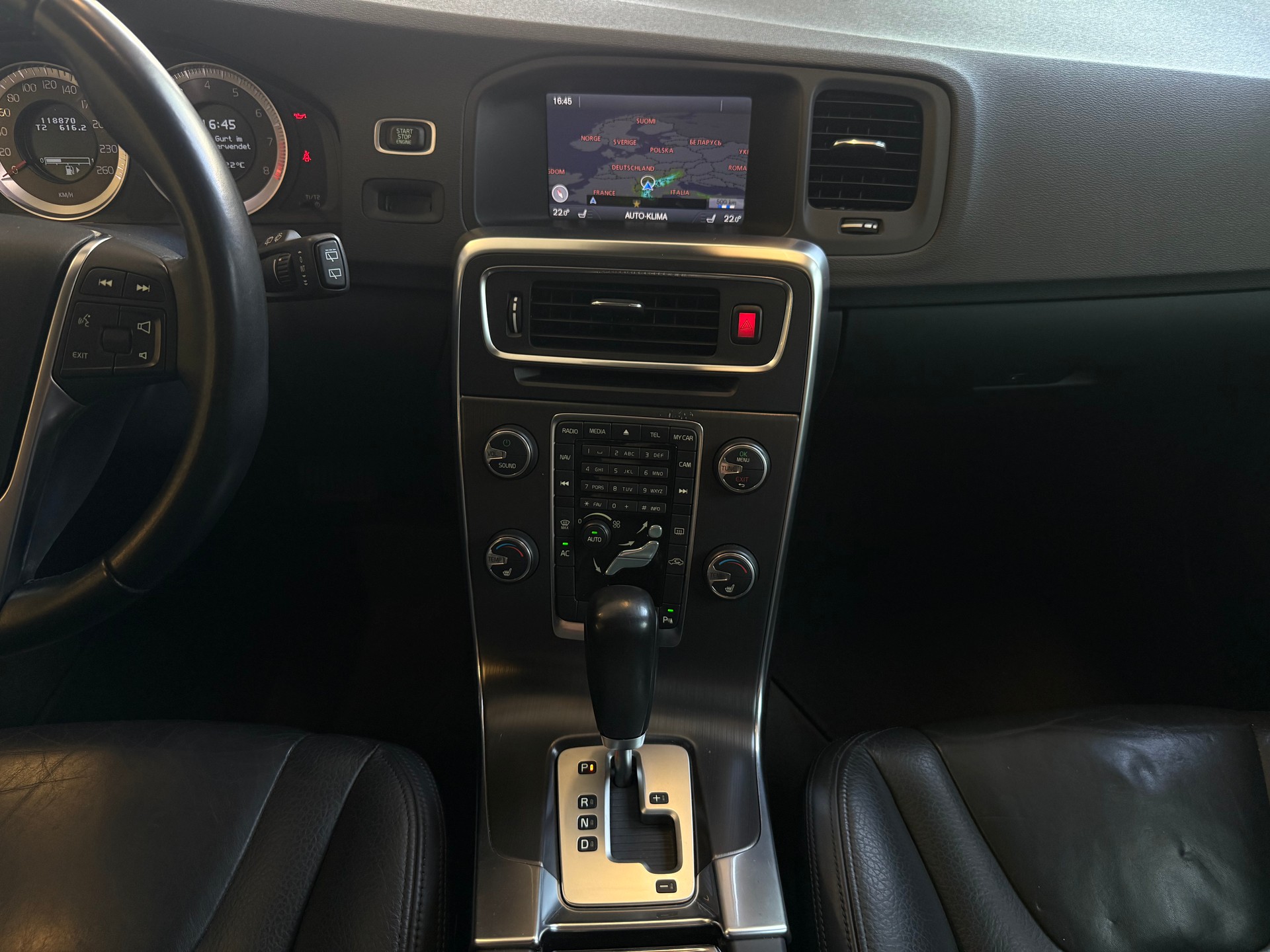VOLVO V60 T5 Summum Powershift-image-15