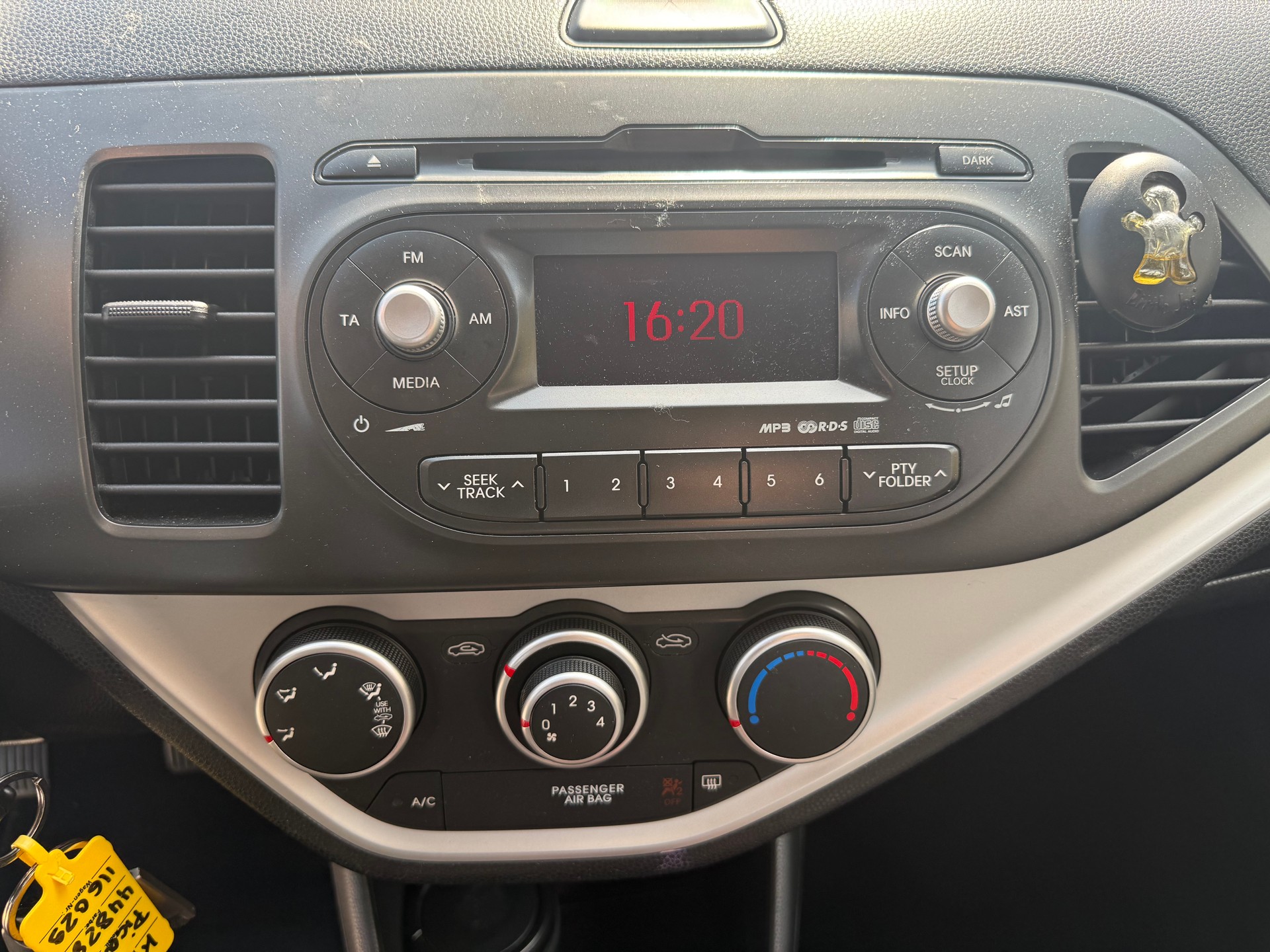 KIA Picanto 1.1 Style-image-11