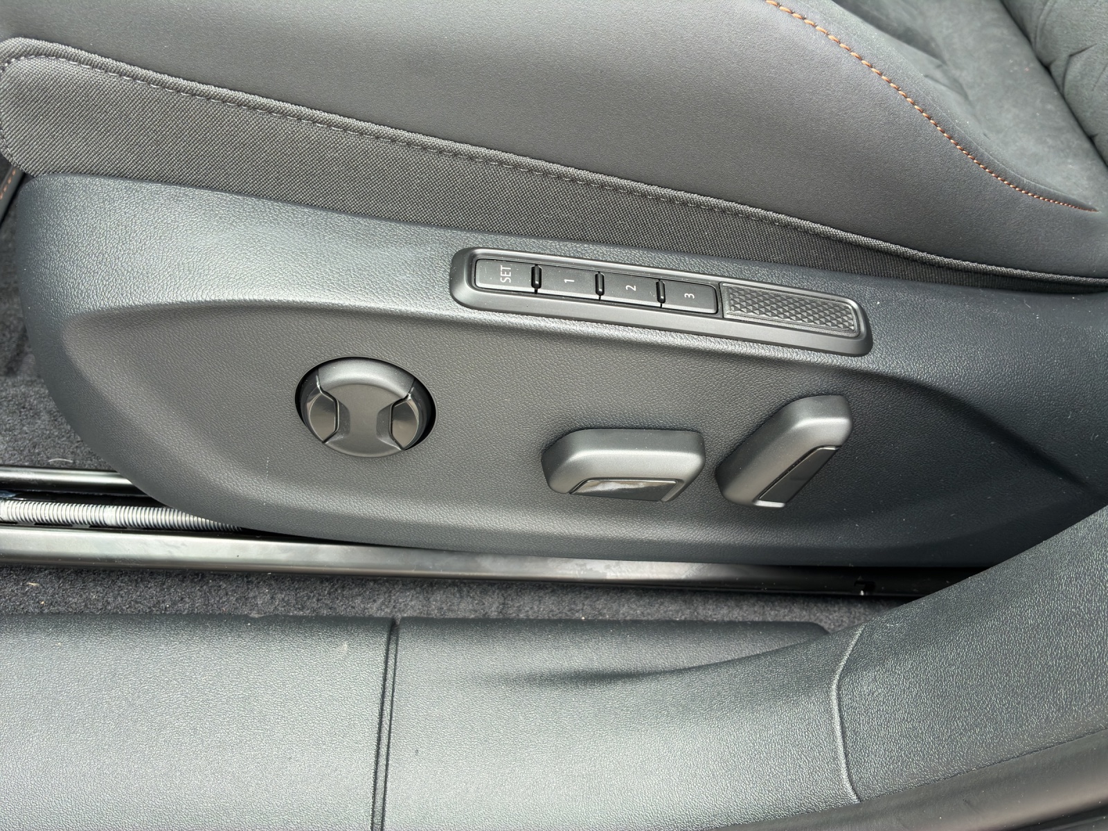 CUPRA Terramar 1.5 eHybrid Prime Edition VZ DSG-image-14