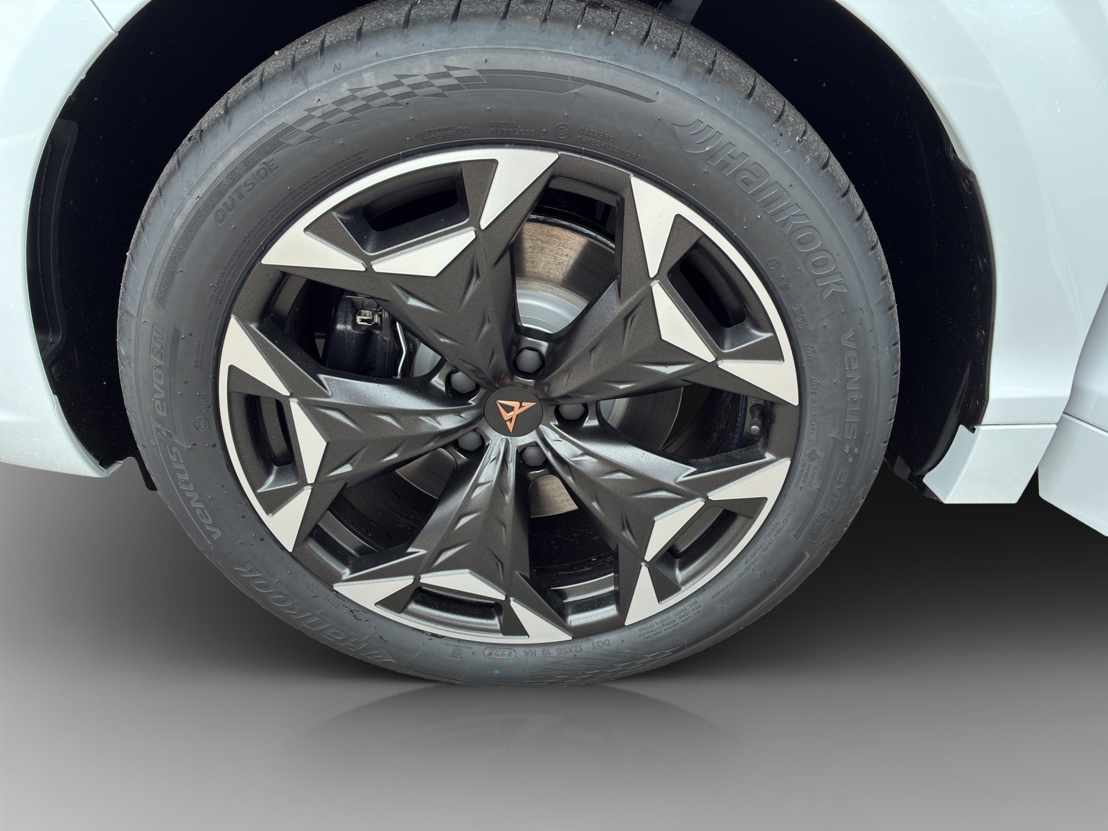 CUPRA Terramar 1.5 eHybrid Prime Edition VZ DSG-image-13